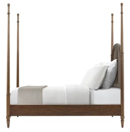 The Vale Queen Poster Bed
