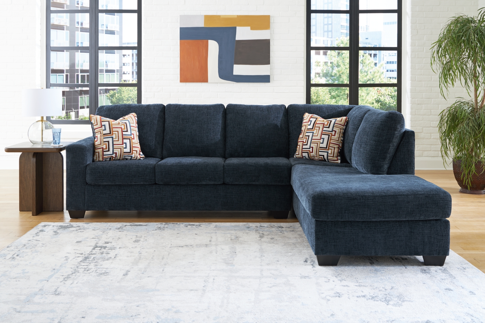 Signature Design by Ashley Aviemore 2-Piece Sectional With Chaise