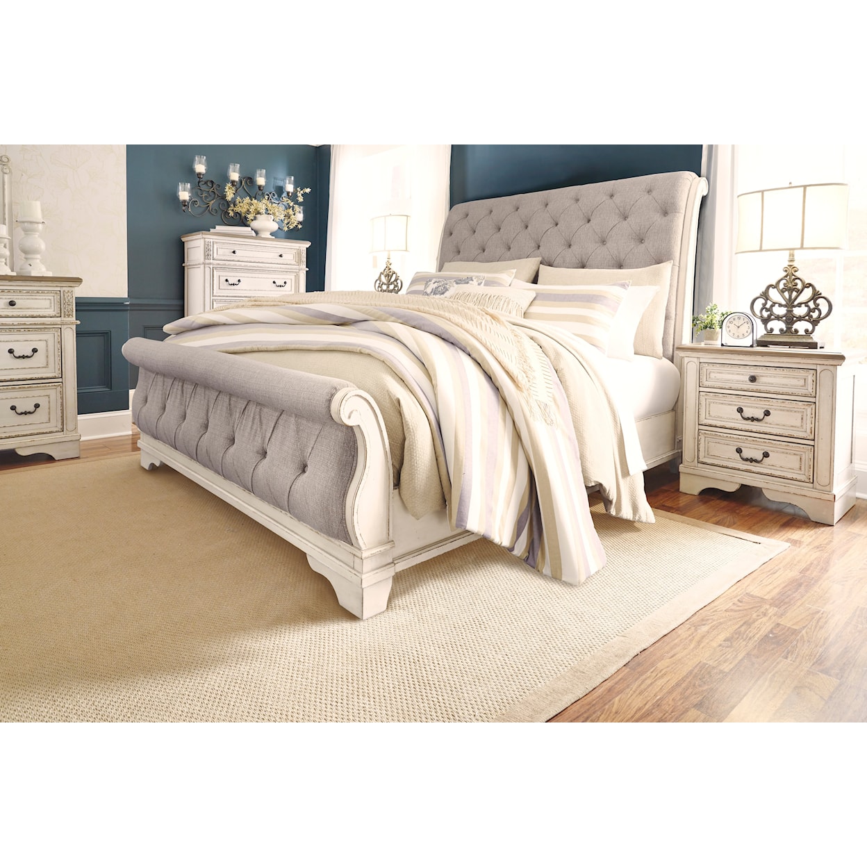 Signature Design by Ashley Realyn CA. King Upholstered Sleigh Bed