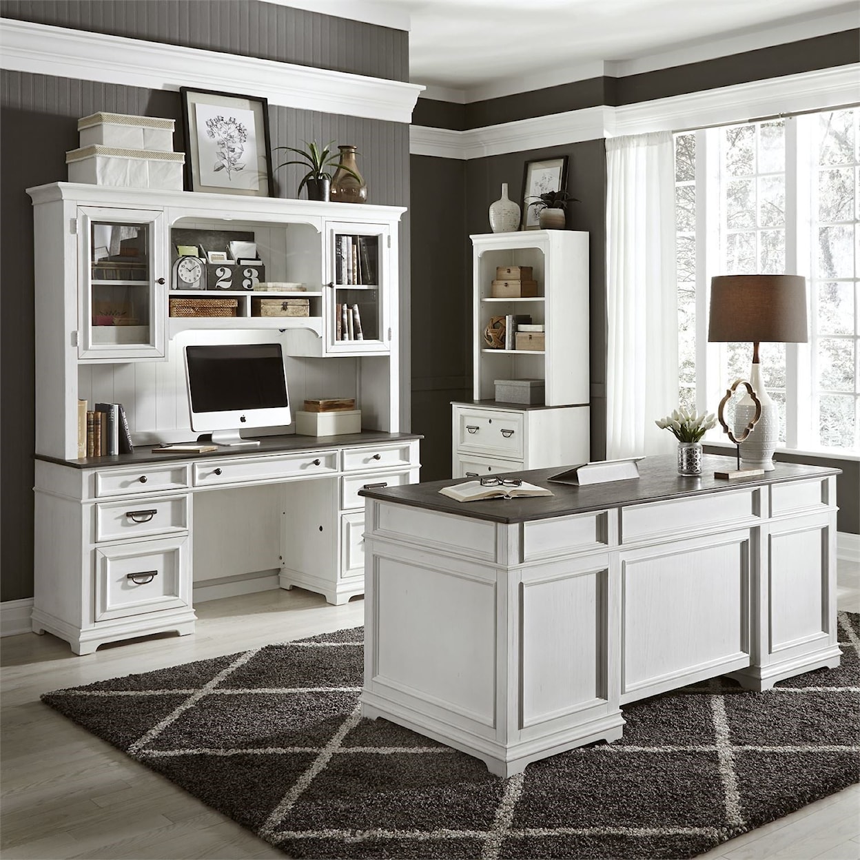 Liberty Furniture Allyson Park Executive Desk