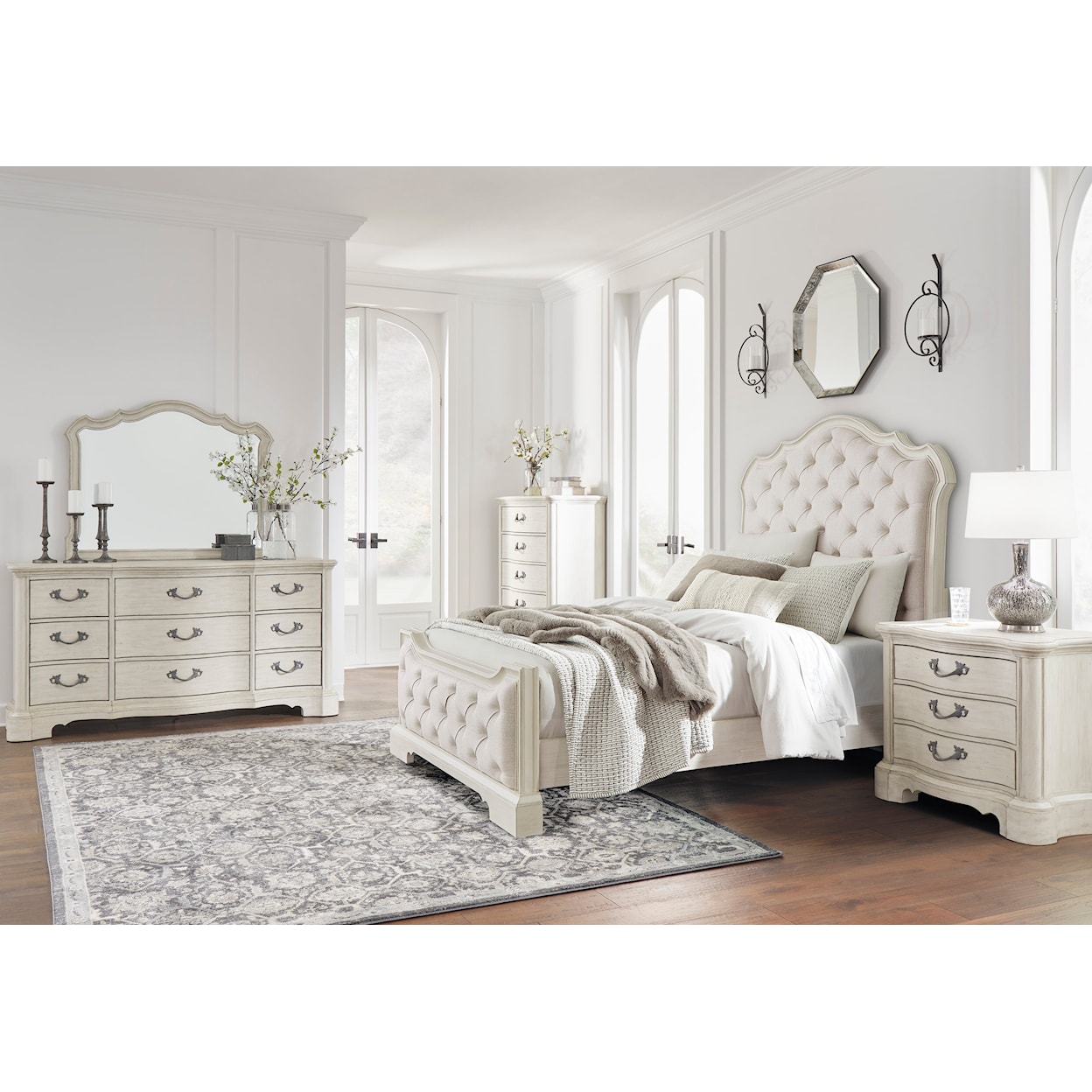 Benchcraft Arlendyne Queen Bedroom Set