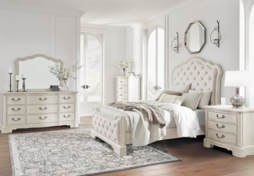 Traditional Queen Bedroom Set with Dresser, Chest, and Nightstand