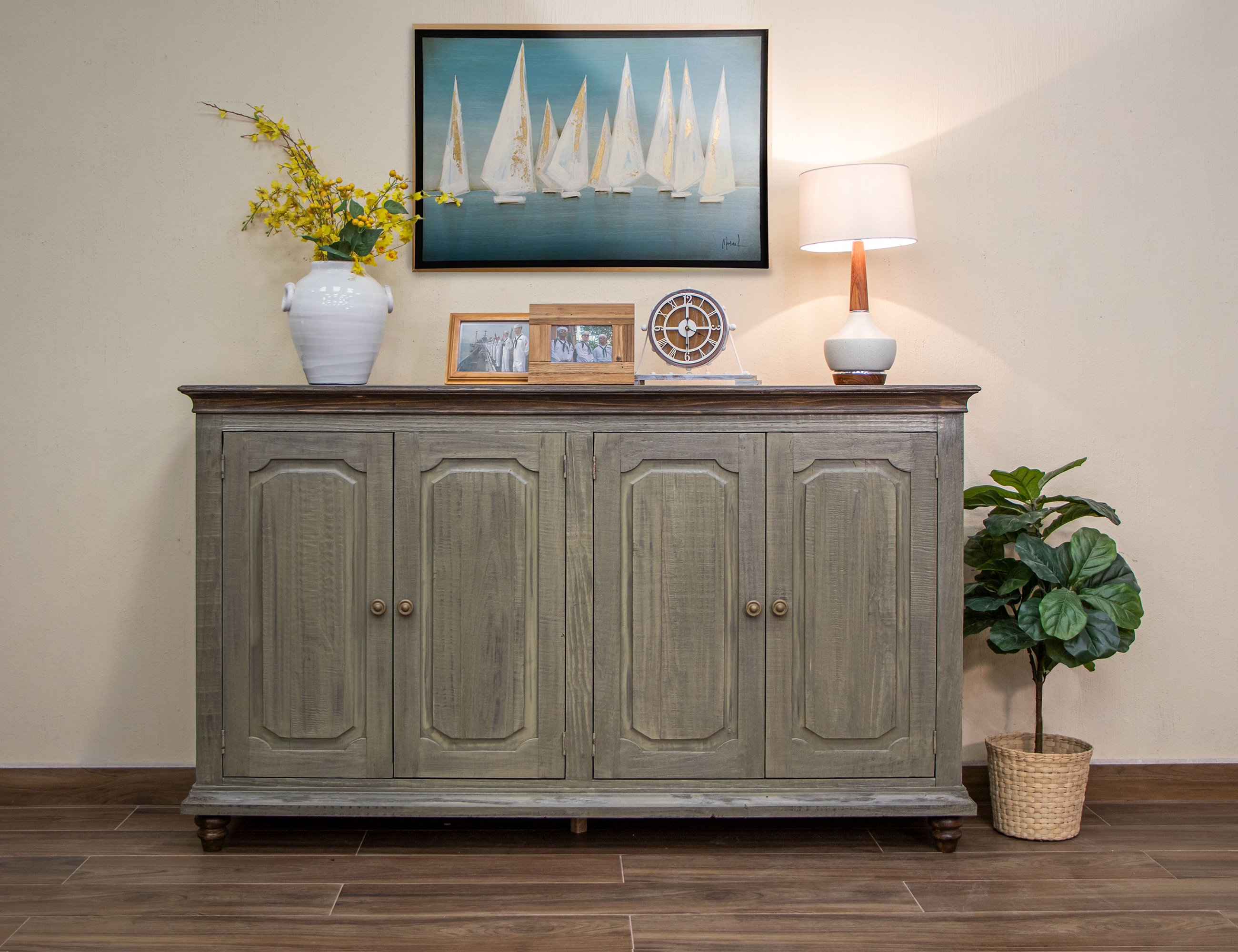 IFD Margot 4-Door Console