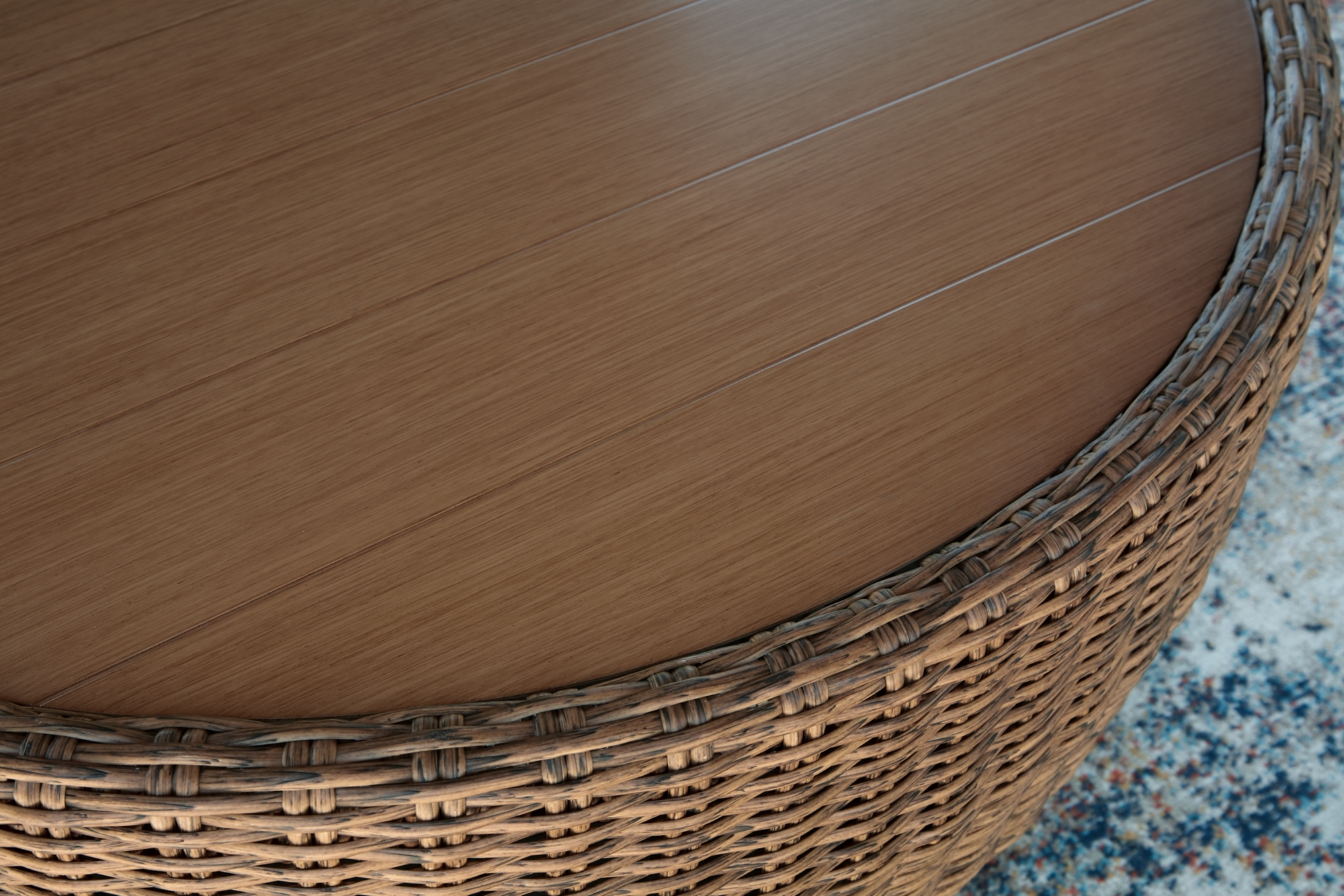 Signature Design by Ashley Double Point Round Coffee Table