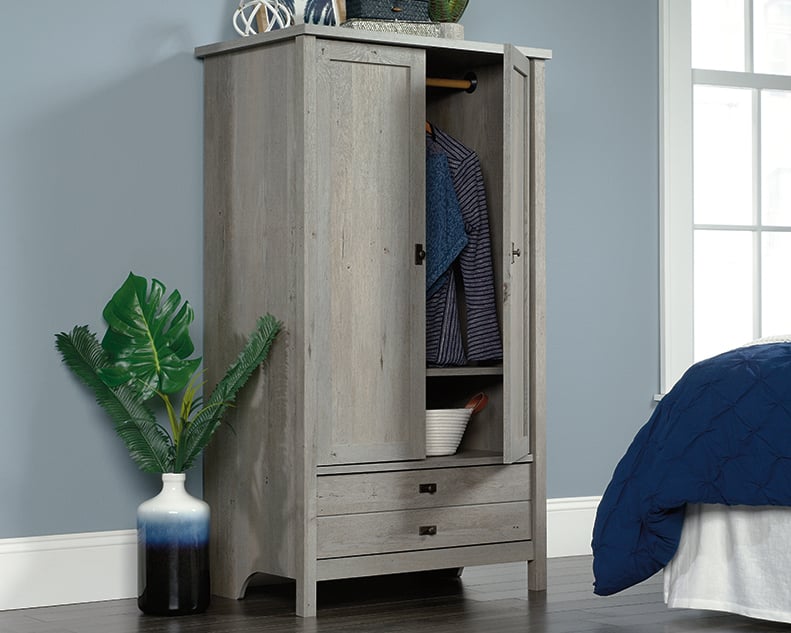 Armoire/Wardrobe Cabinet