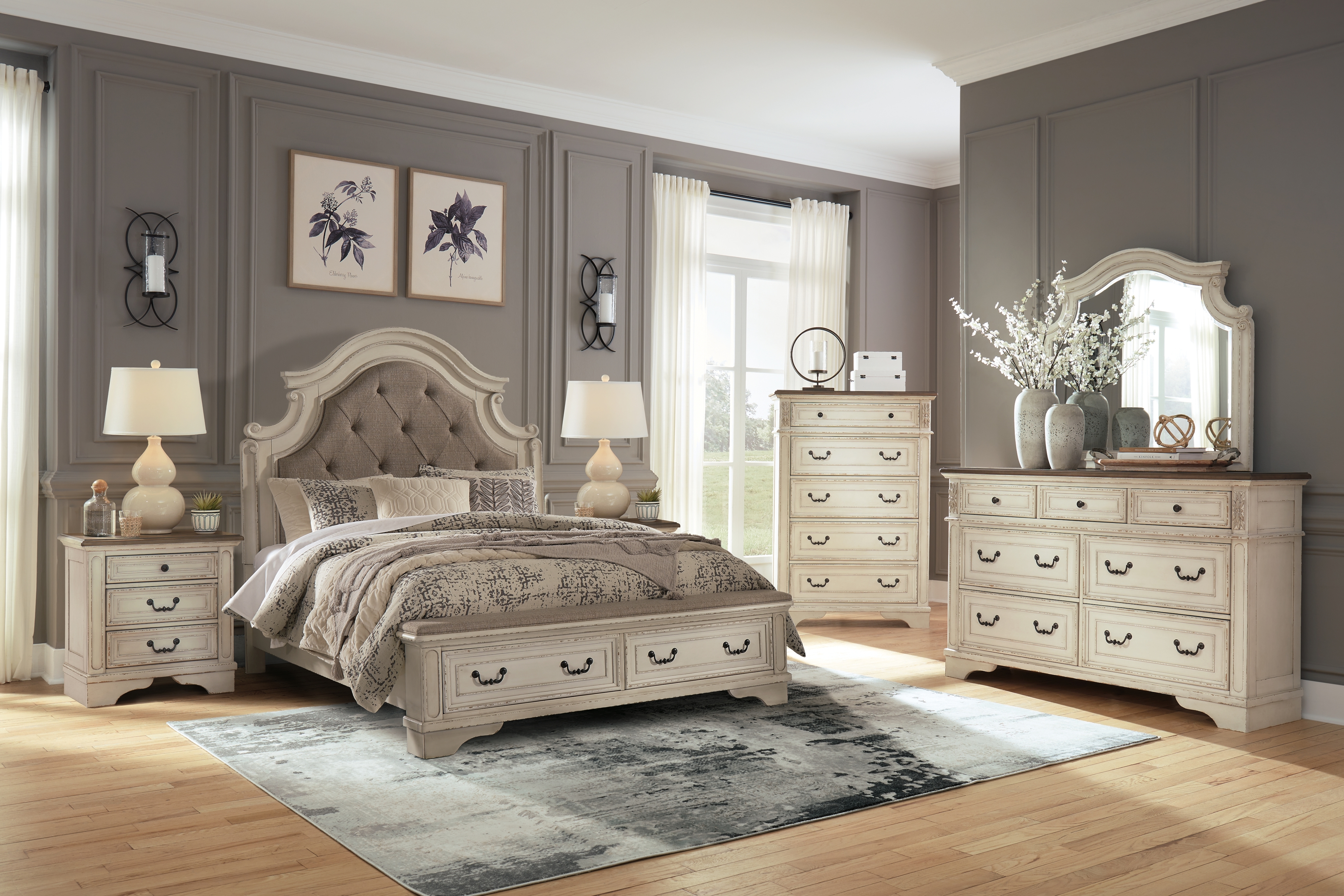 Signature Design by Ashley Realyn Queen Bedroom Set