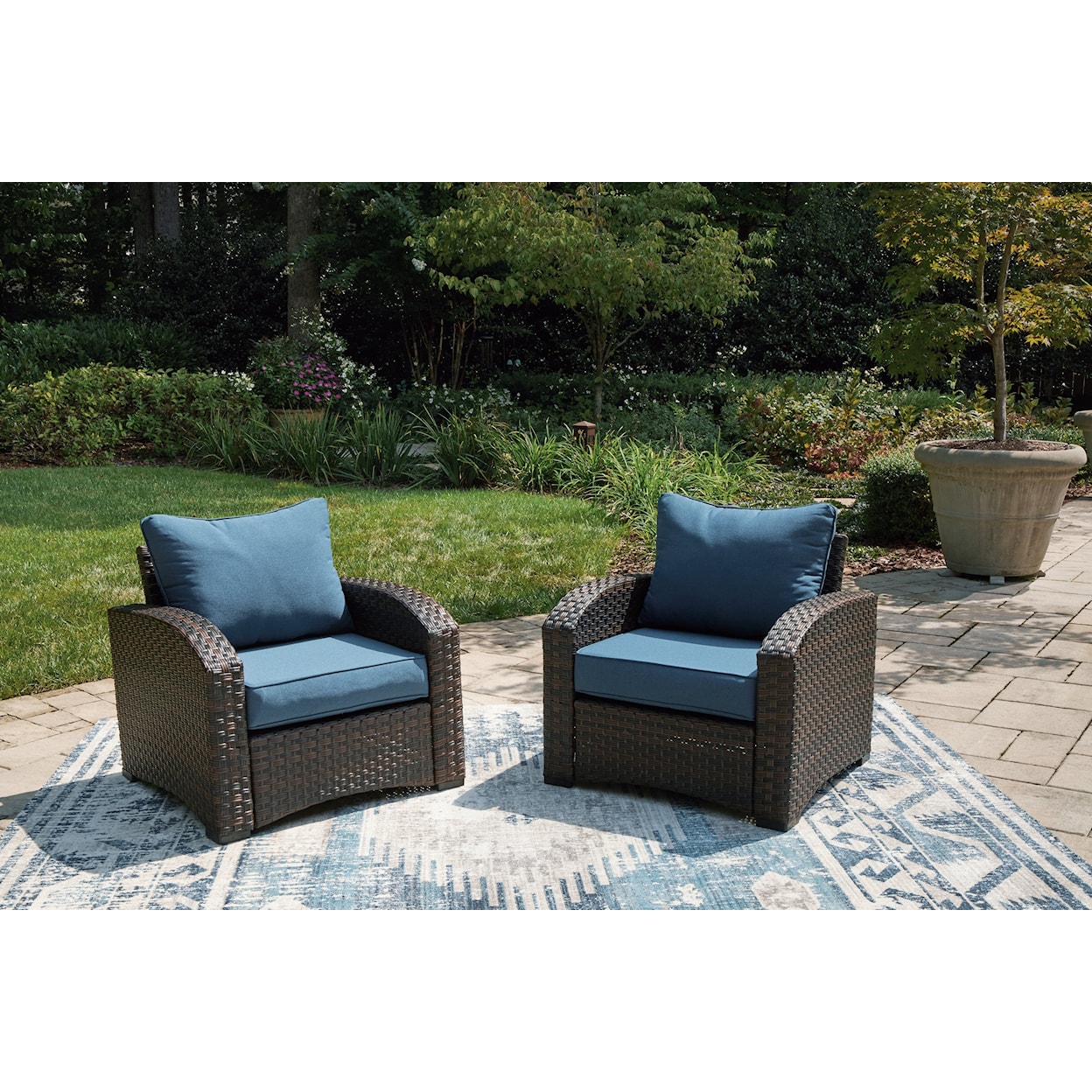 Benchcraft Windglow Outdoor Lounge Chair with Cushion