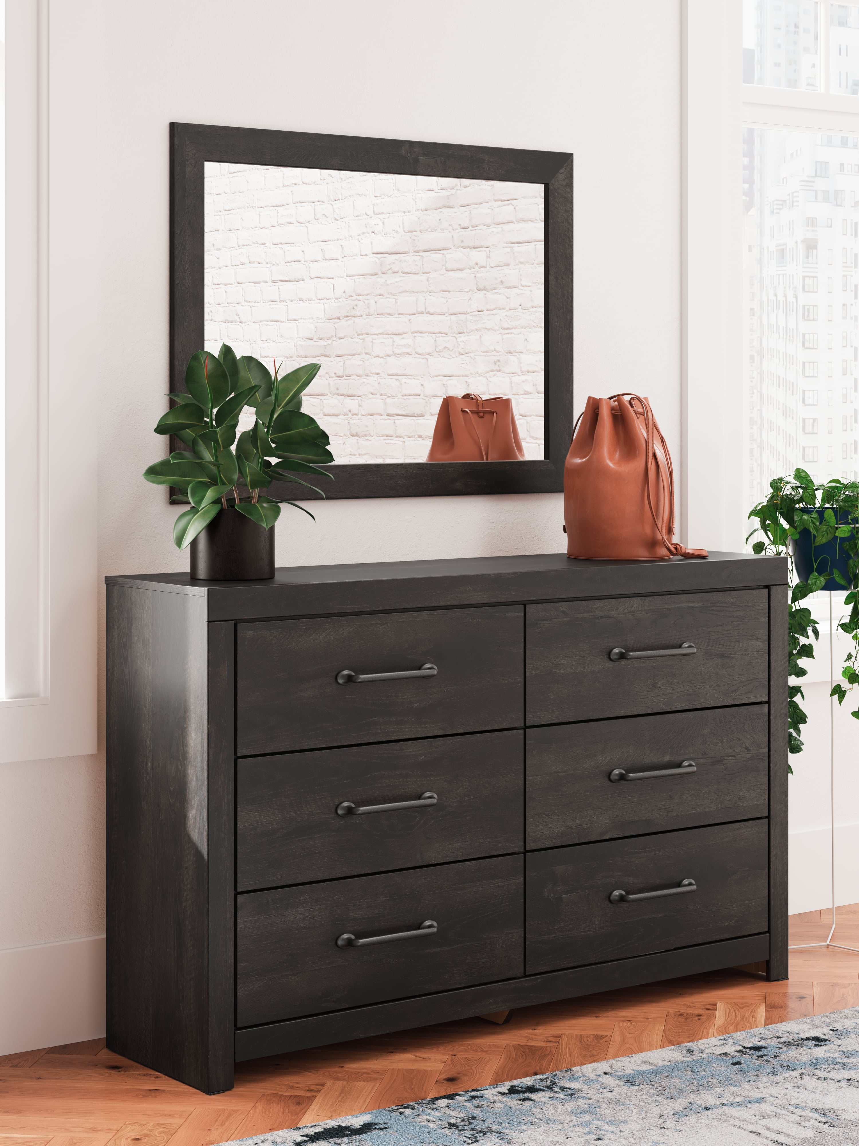 Signature Design by Ashley Hollivern Dresser And Mirror