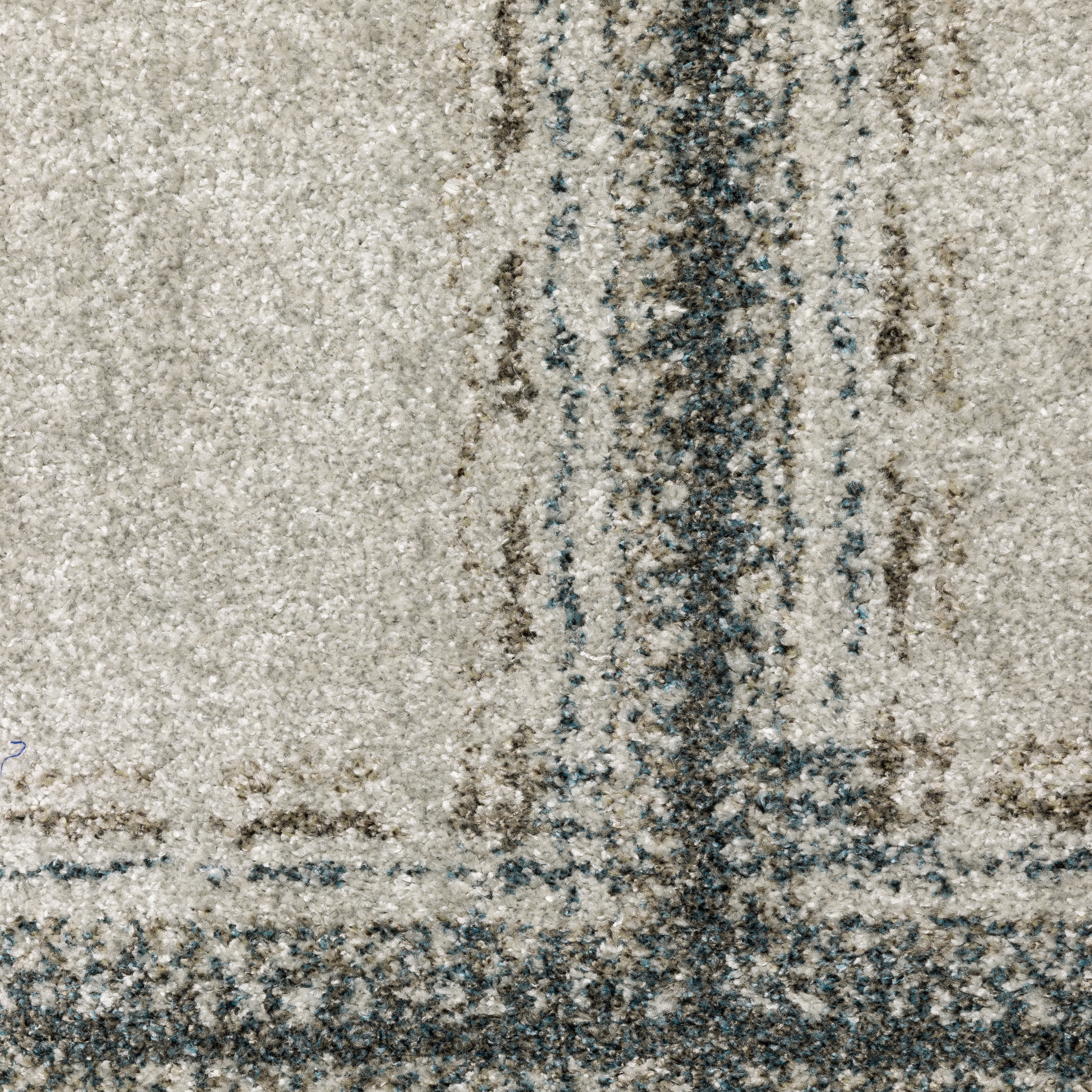 Oriental Weavers Alton 2' 3" X  7' 6"  Rug