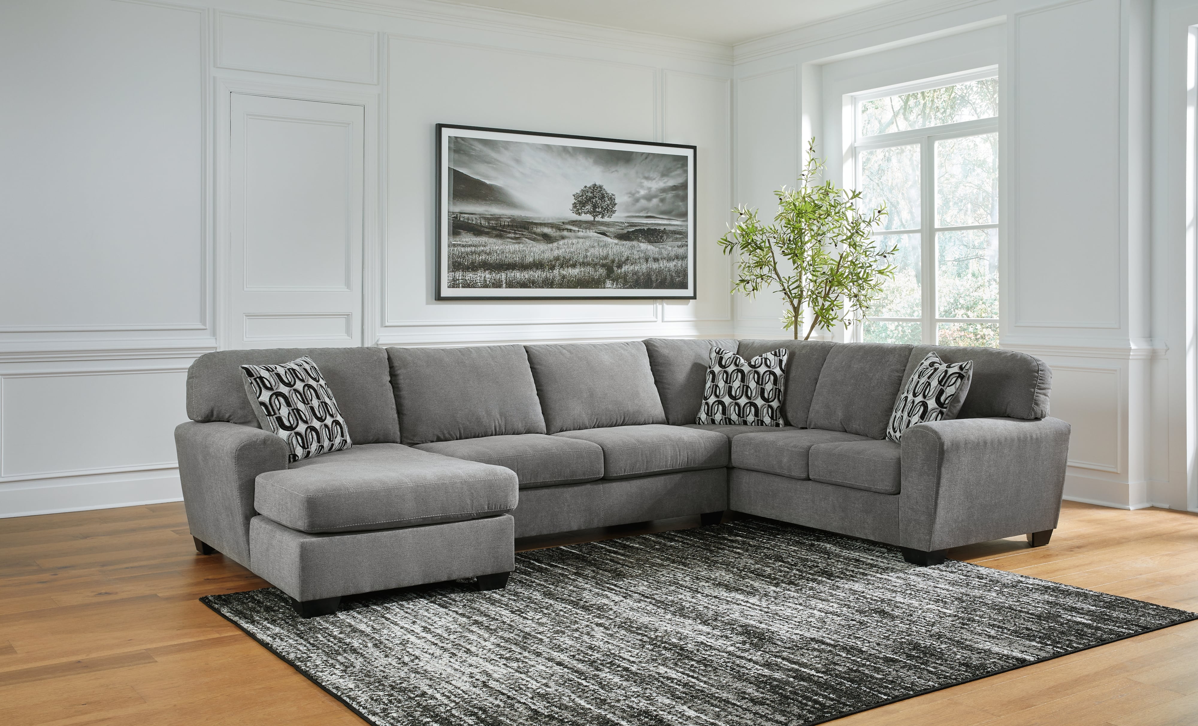Sectional With Chaise