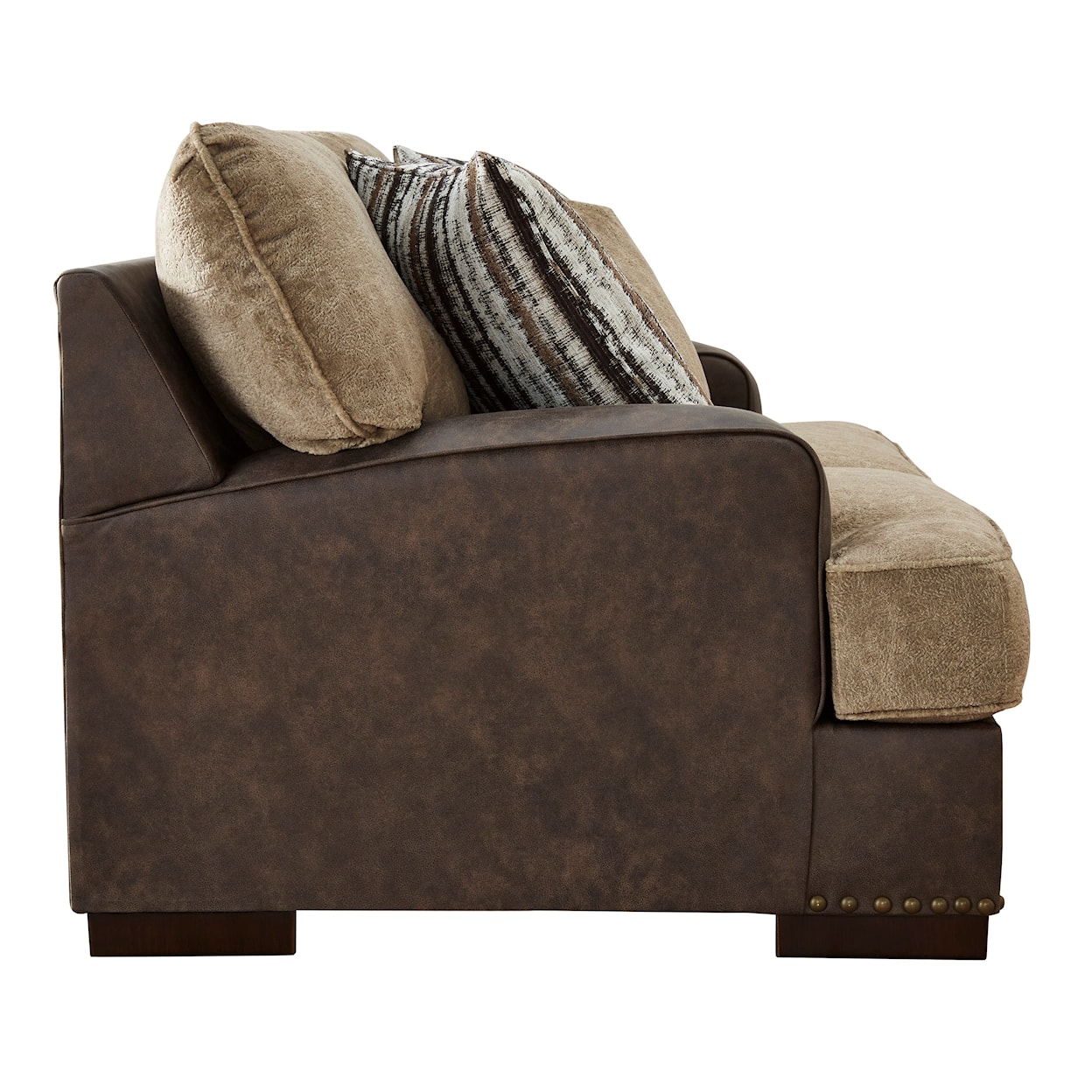 Ashley Furniture Signature Design Alesbury Loveseat