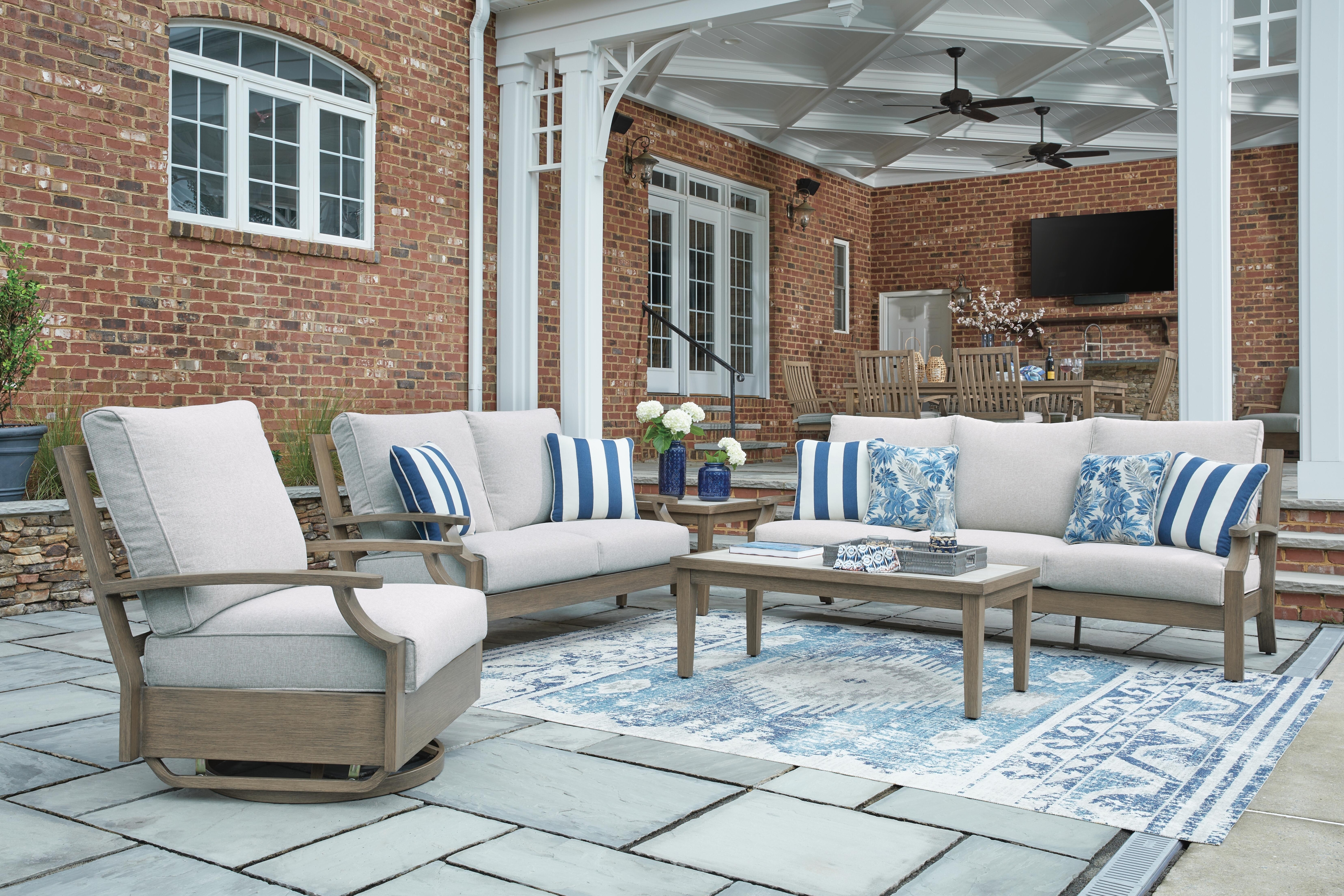 Signature Design by Ashley Rainier Ranch Sofa With Cushion