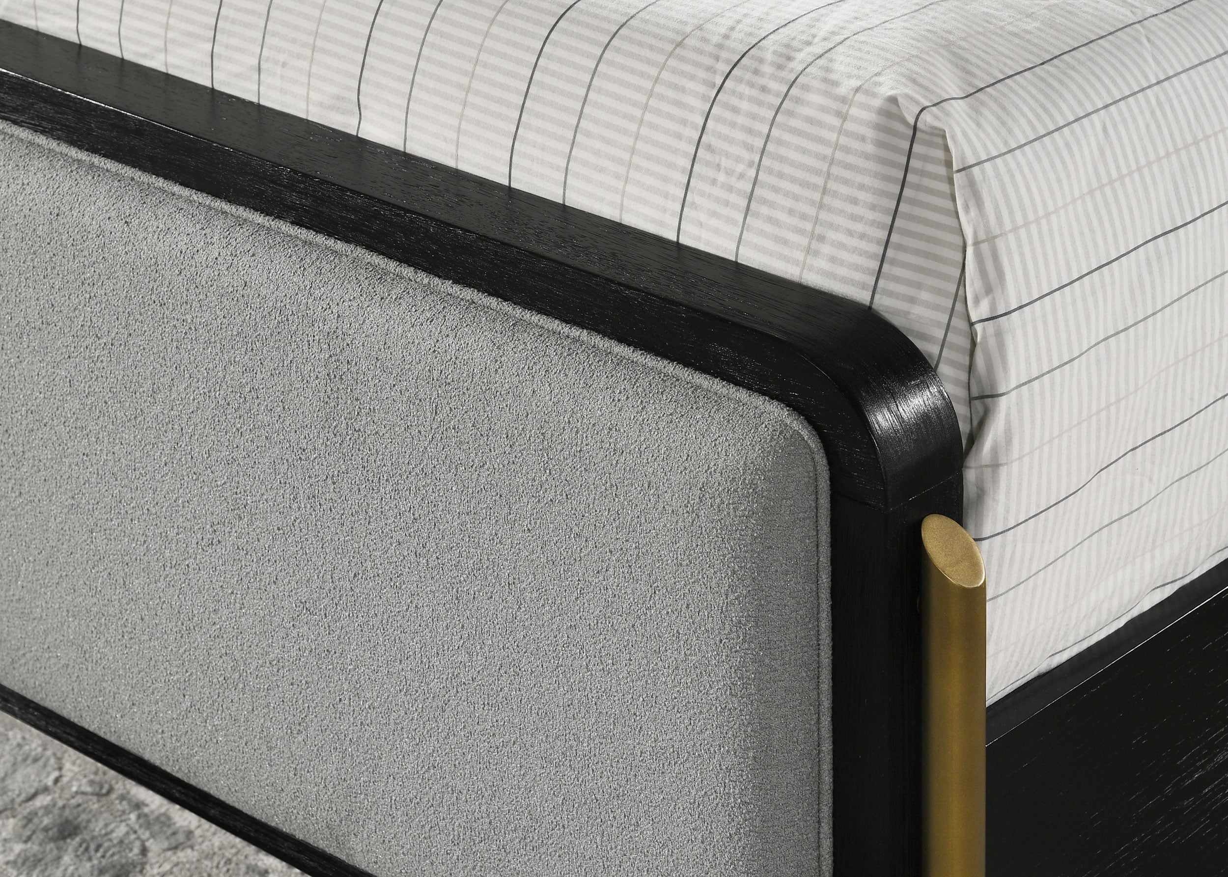 Coaster Arini King Panel Bed
