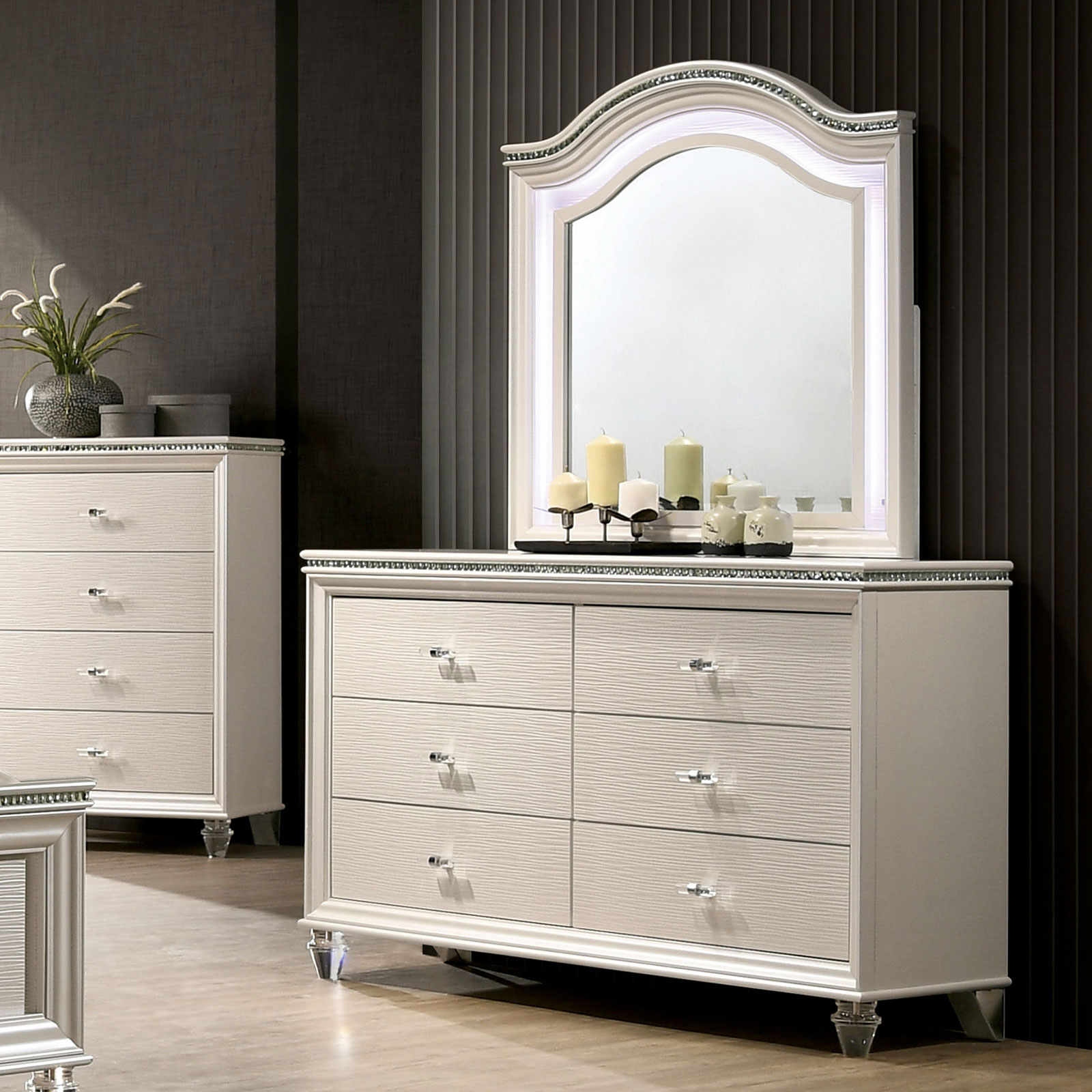 Furniture of America Allie 6-Drawer Dresser