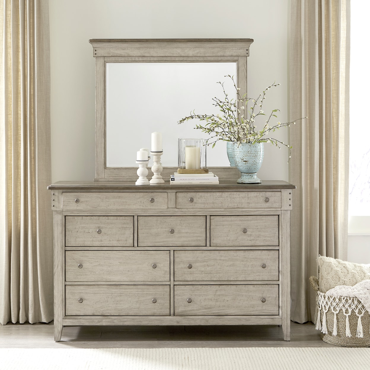Liberty Furniture Ivy Hollow 9-Drawer Dresser and Mirror Set
