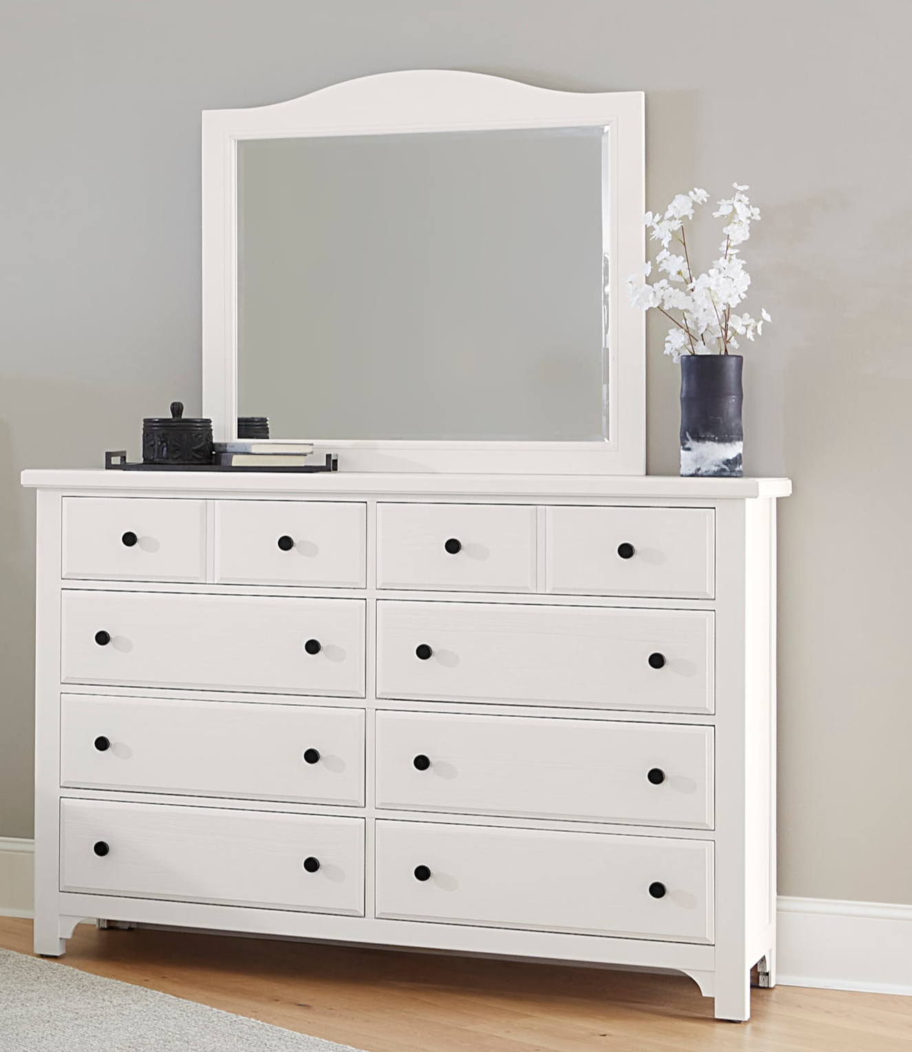 Vaughan-Bassett Cool Farmhouse 4-Piece King Arched Bedroom Set