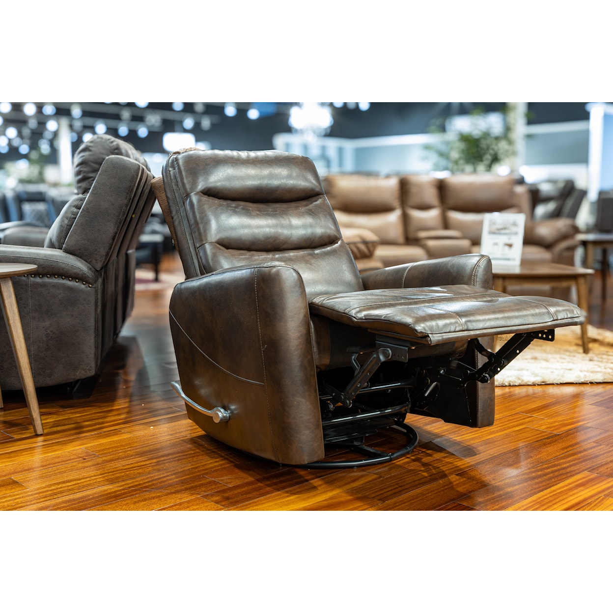 New Classic Furniture Takami Recliner