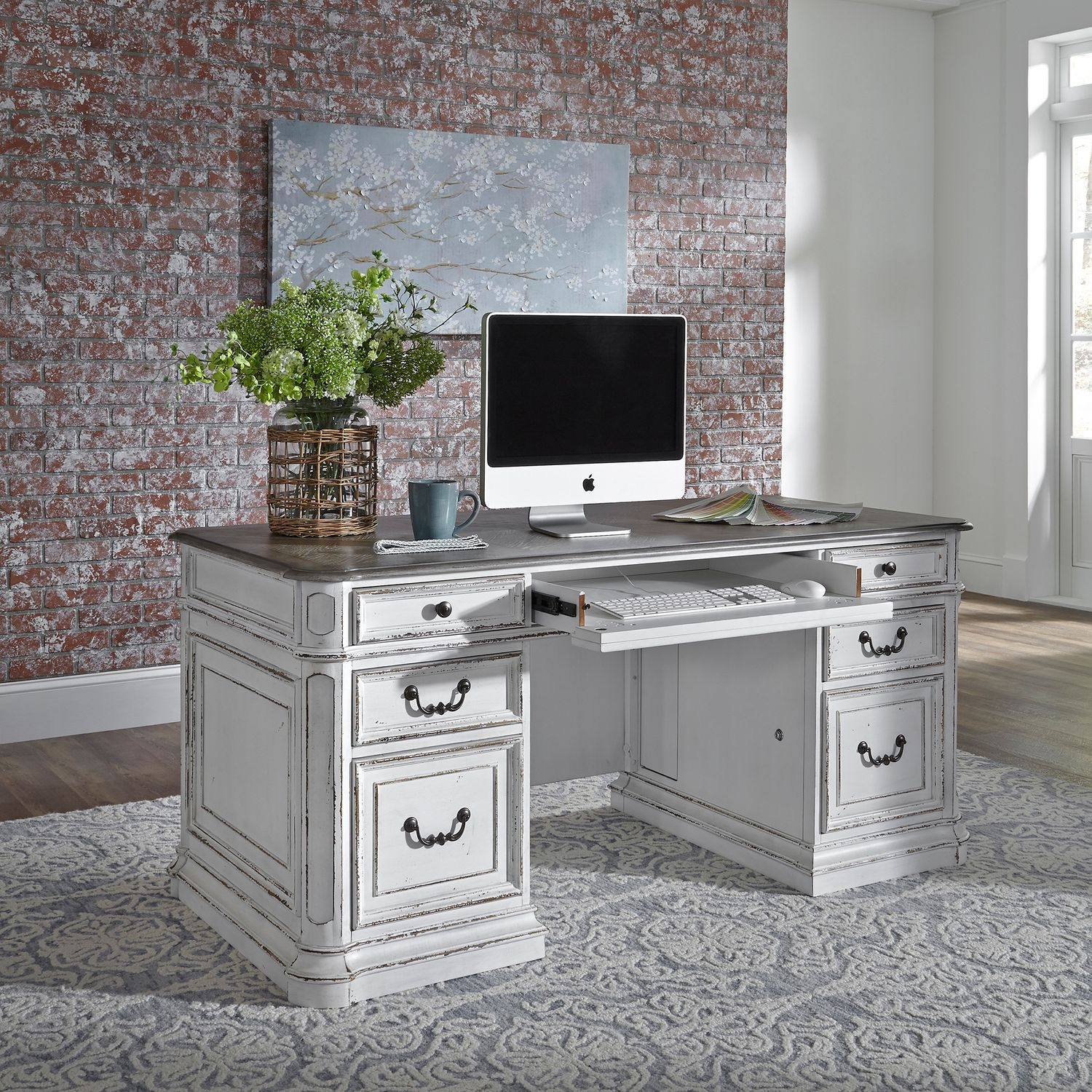 Liberty Furniture Magnolia Manor 5-Piece Complete Desk Set