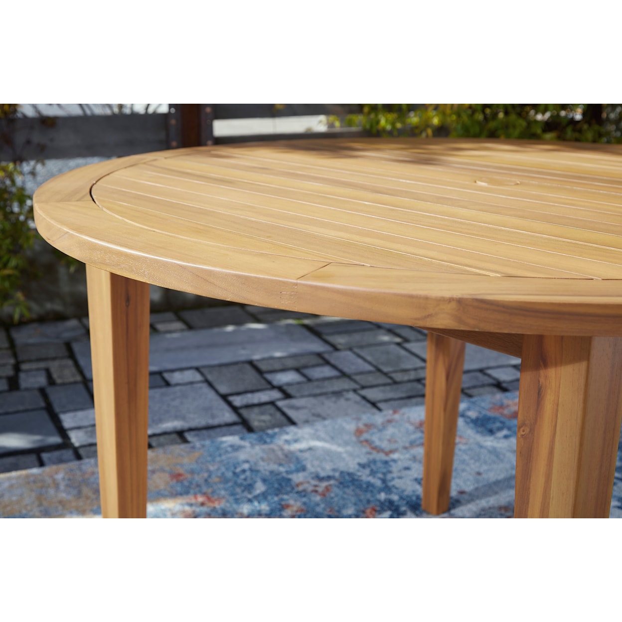 Ashley Furniture Signature Design Janiyah Outdoor Dining Table