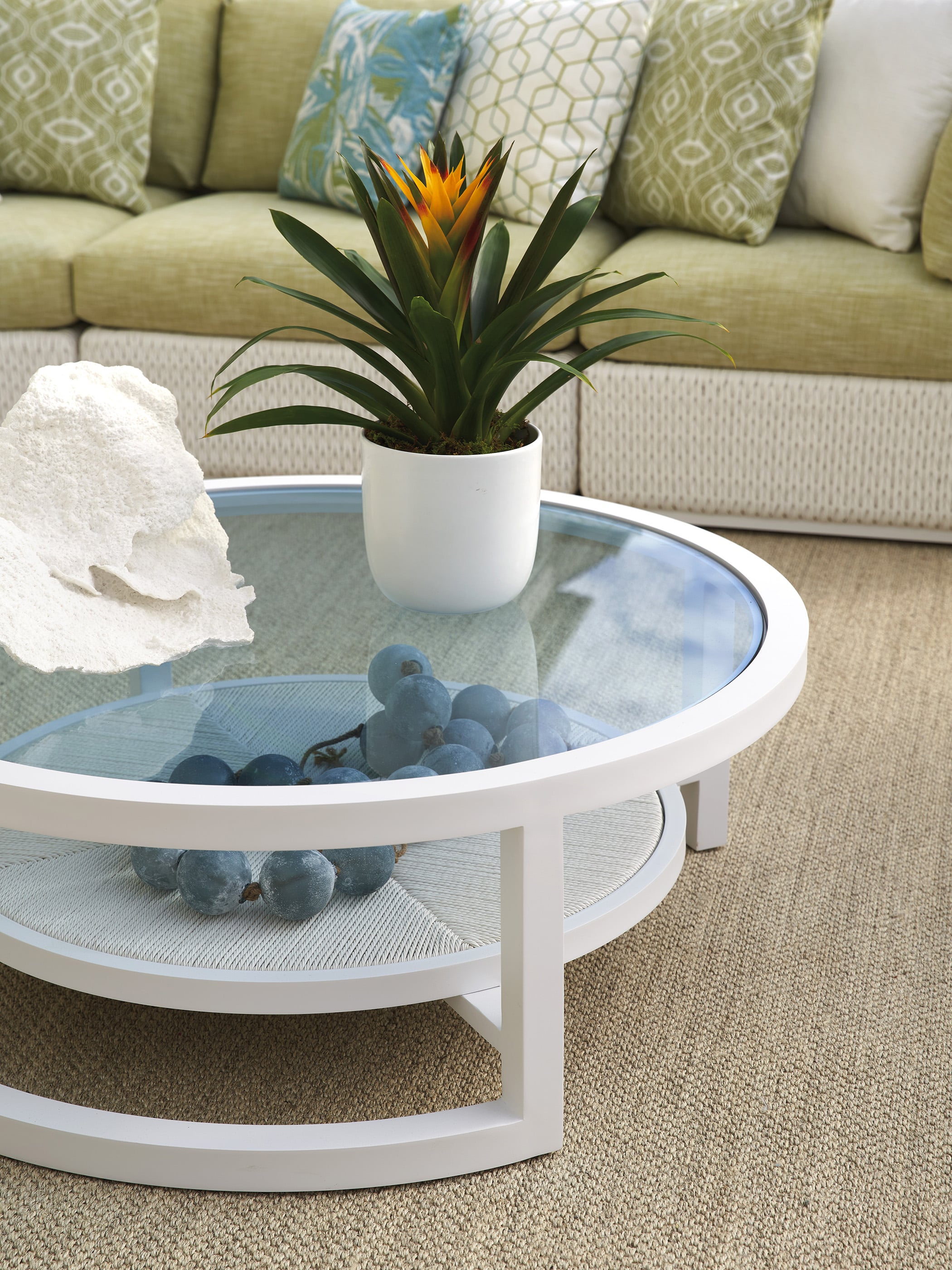 Tommy Bahama Outdoor Living Ocean Breeze Promenade Outdoor Round Cocktail Table