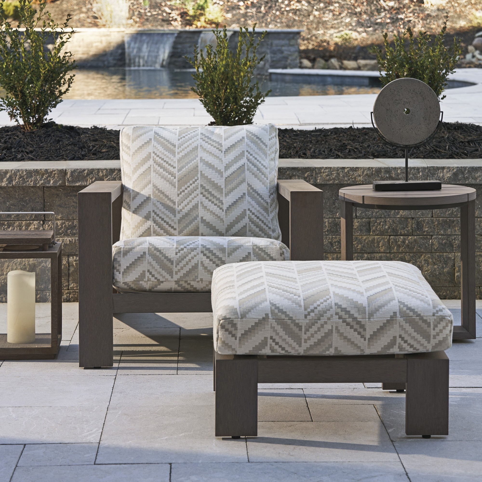 Contemporary Outdoor Adjustable Height Bistro Table