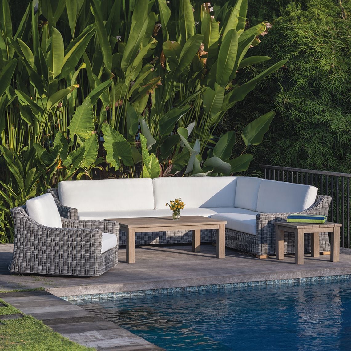 Outdoor Swivel Chair