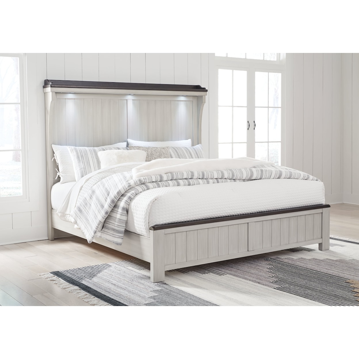 Michael Alan Select Darborn California King Panel Bed