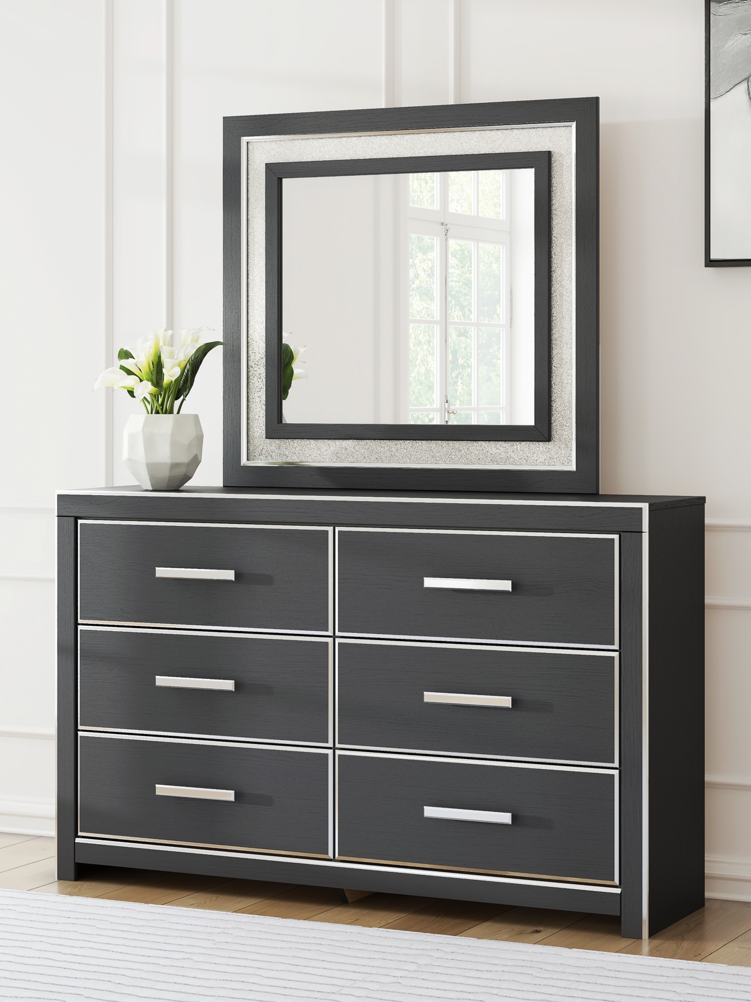 Signature Design by Ashley Zuraleus Six Drawer Dresser