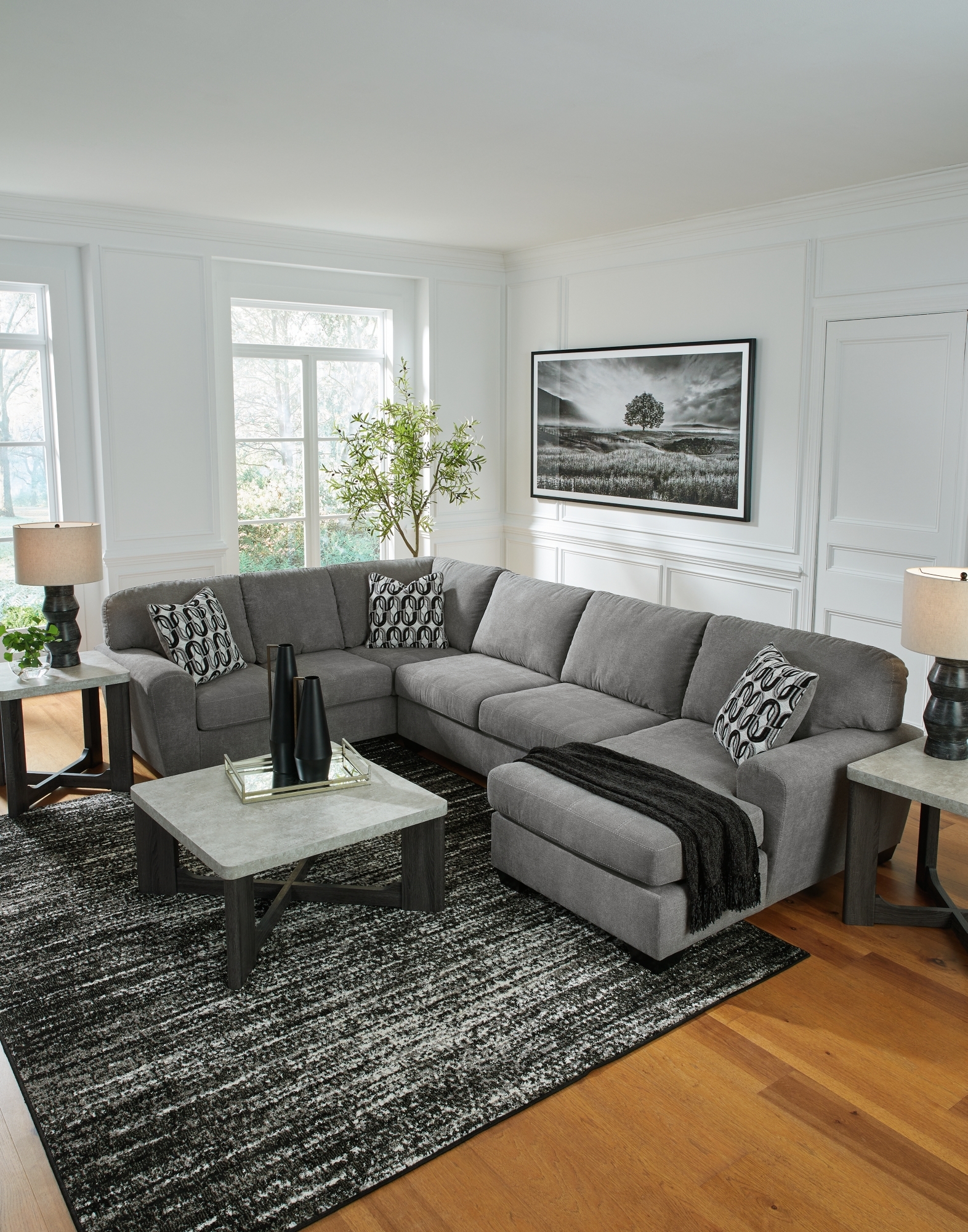 Sectional With Chaise