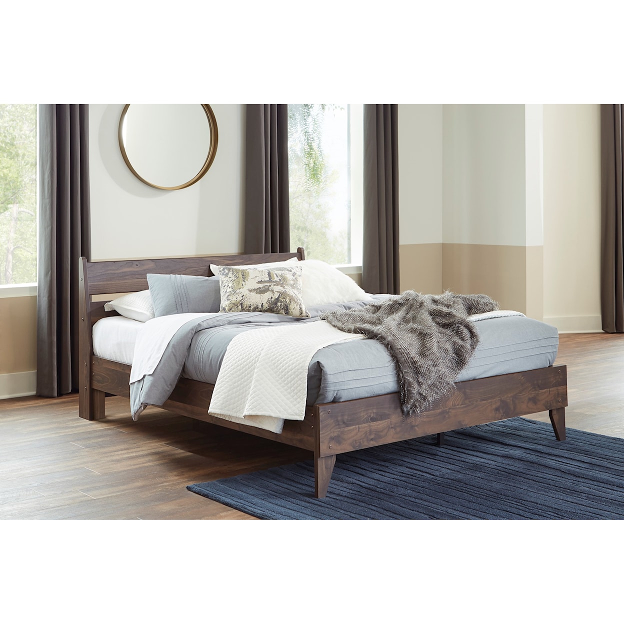 Signature Design by Ashley Calverson Full Low Profile Bed