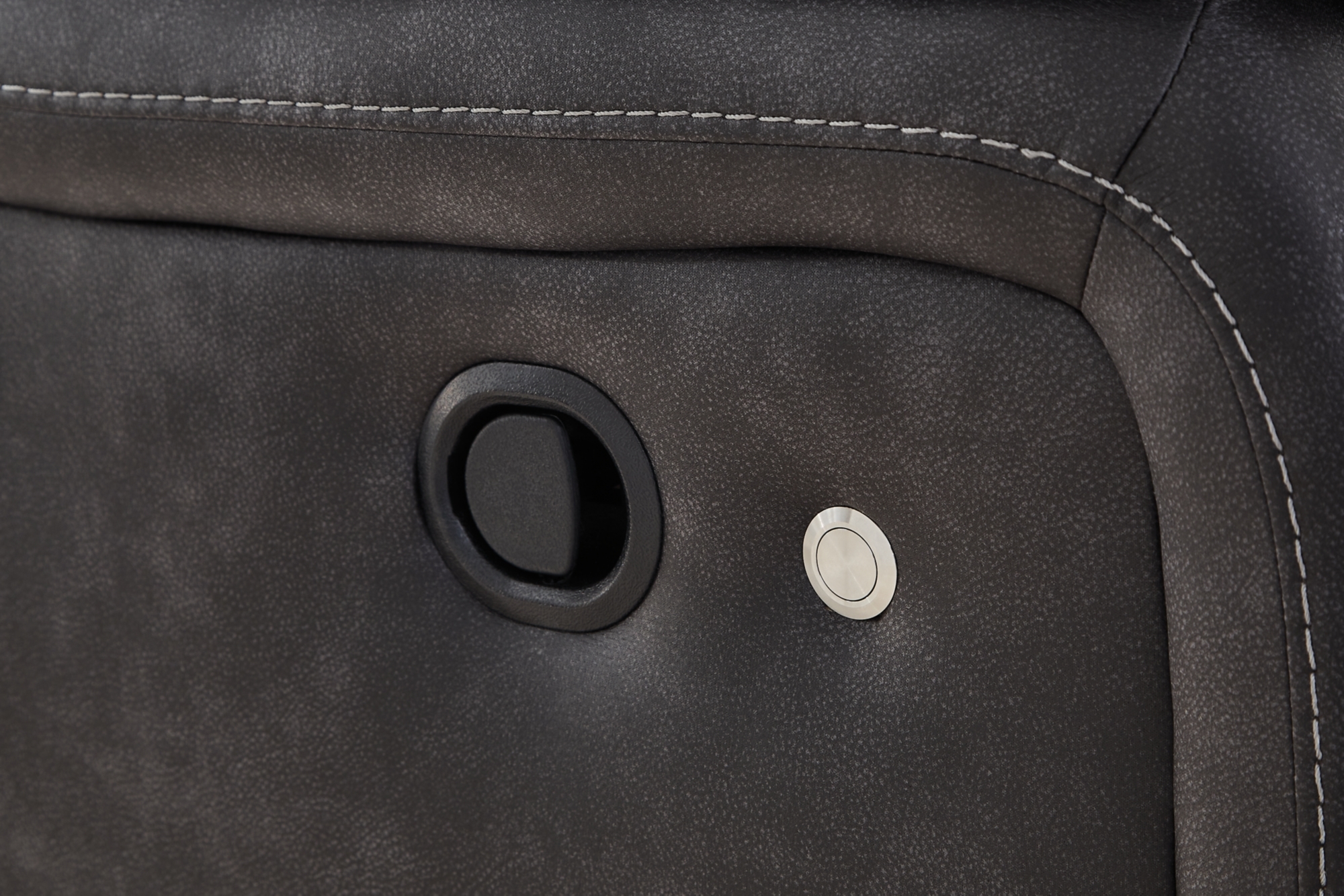 Signature Design by Ashley Sultan Meadow Reclining Sectional