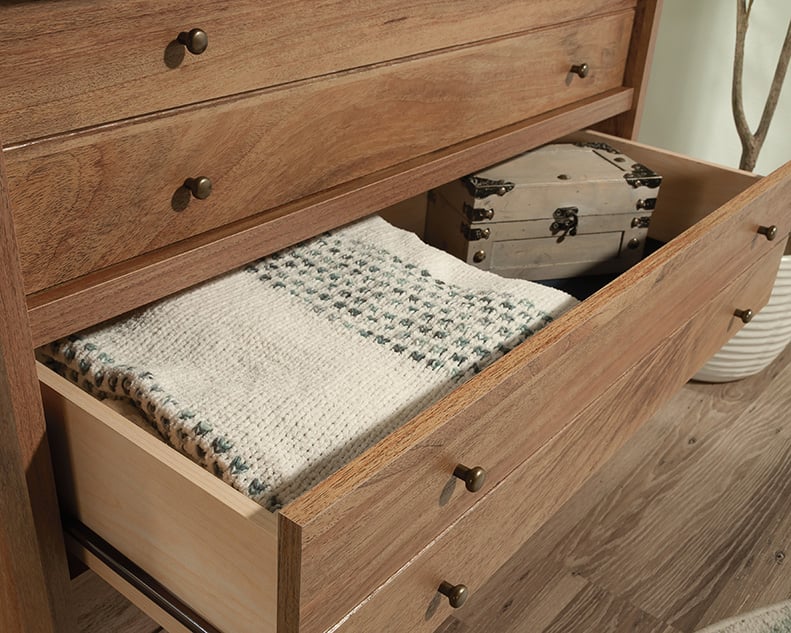 3-Drawer Chest