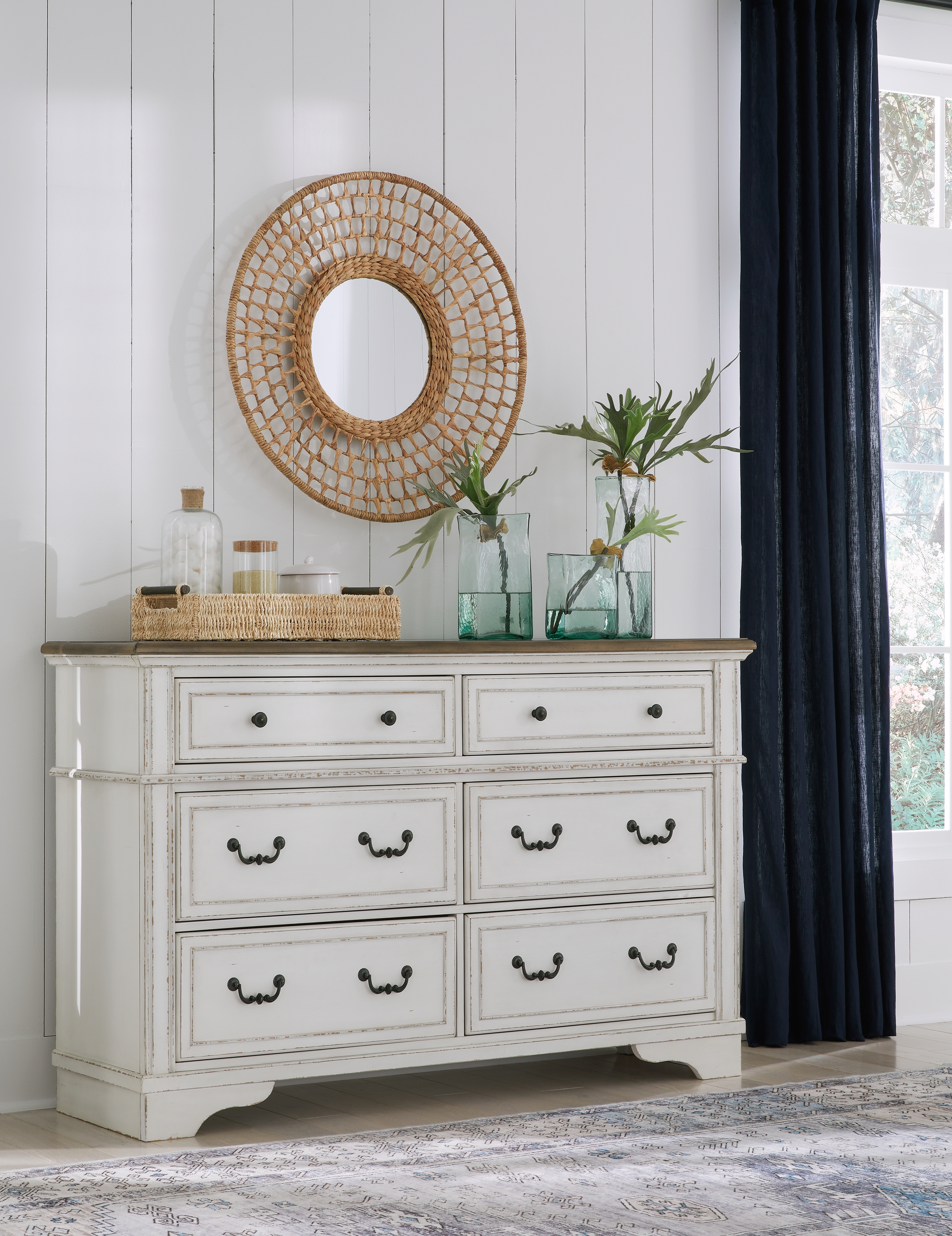 Signature Design by Ashley Blendon Dresser