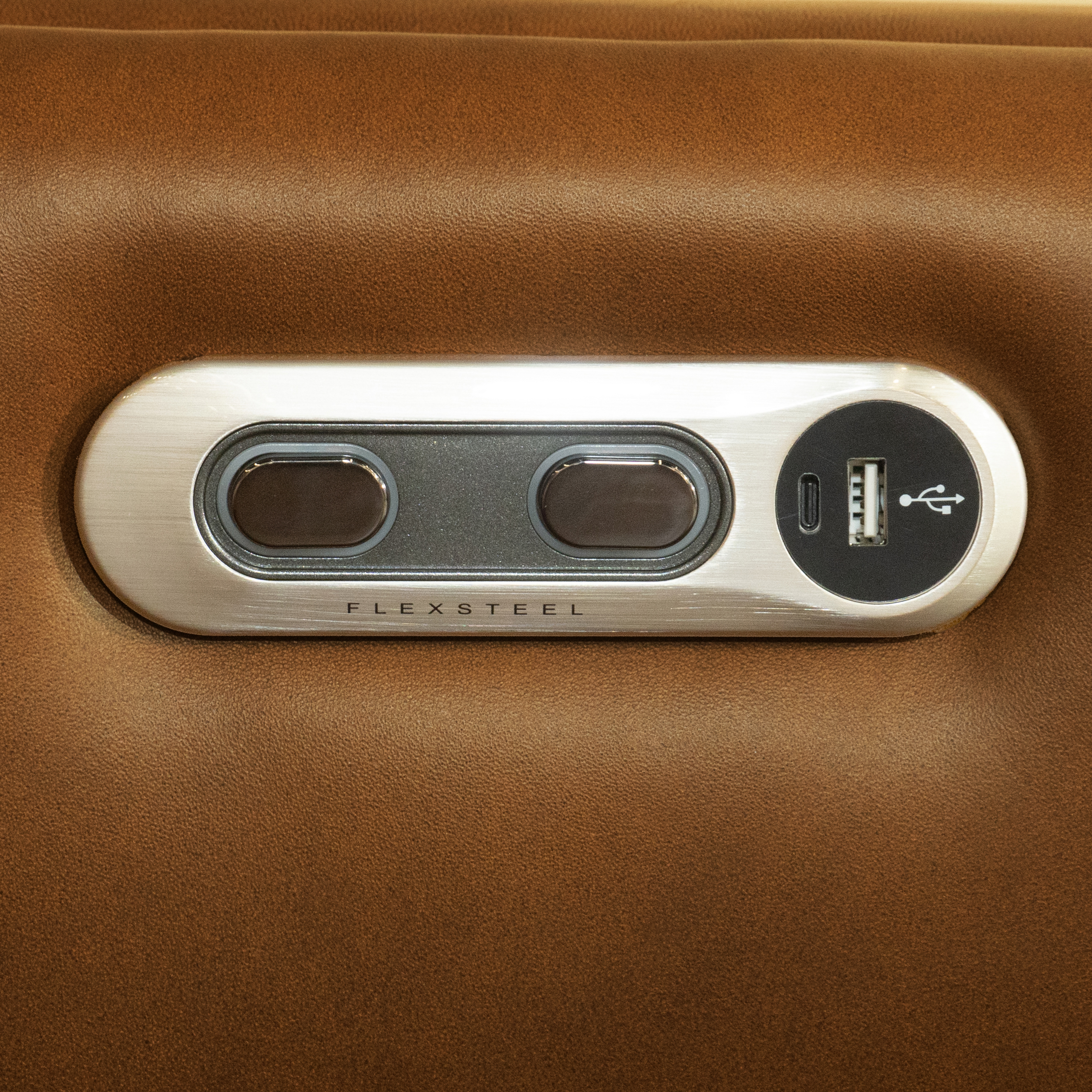 Flexsteel Finley Leather Power Inclining Loveseat