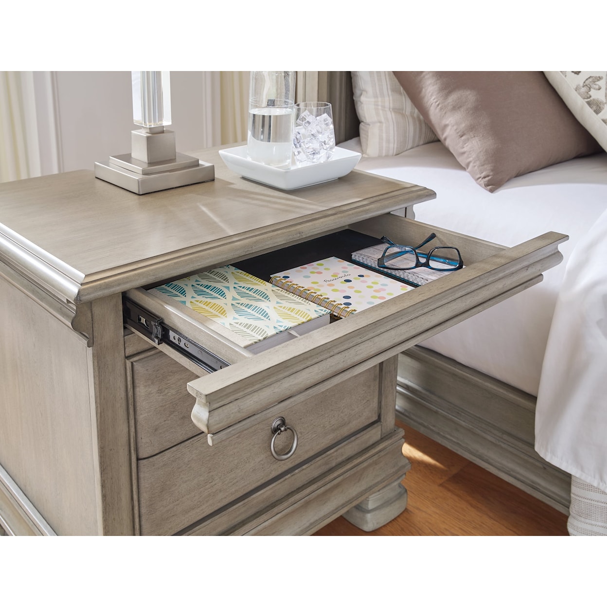 Signature Design by Ashley Furniture Lexorne 3-Drawer Nightstand