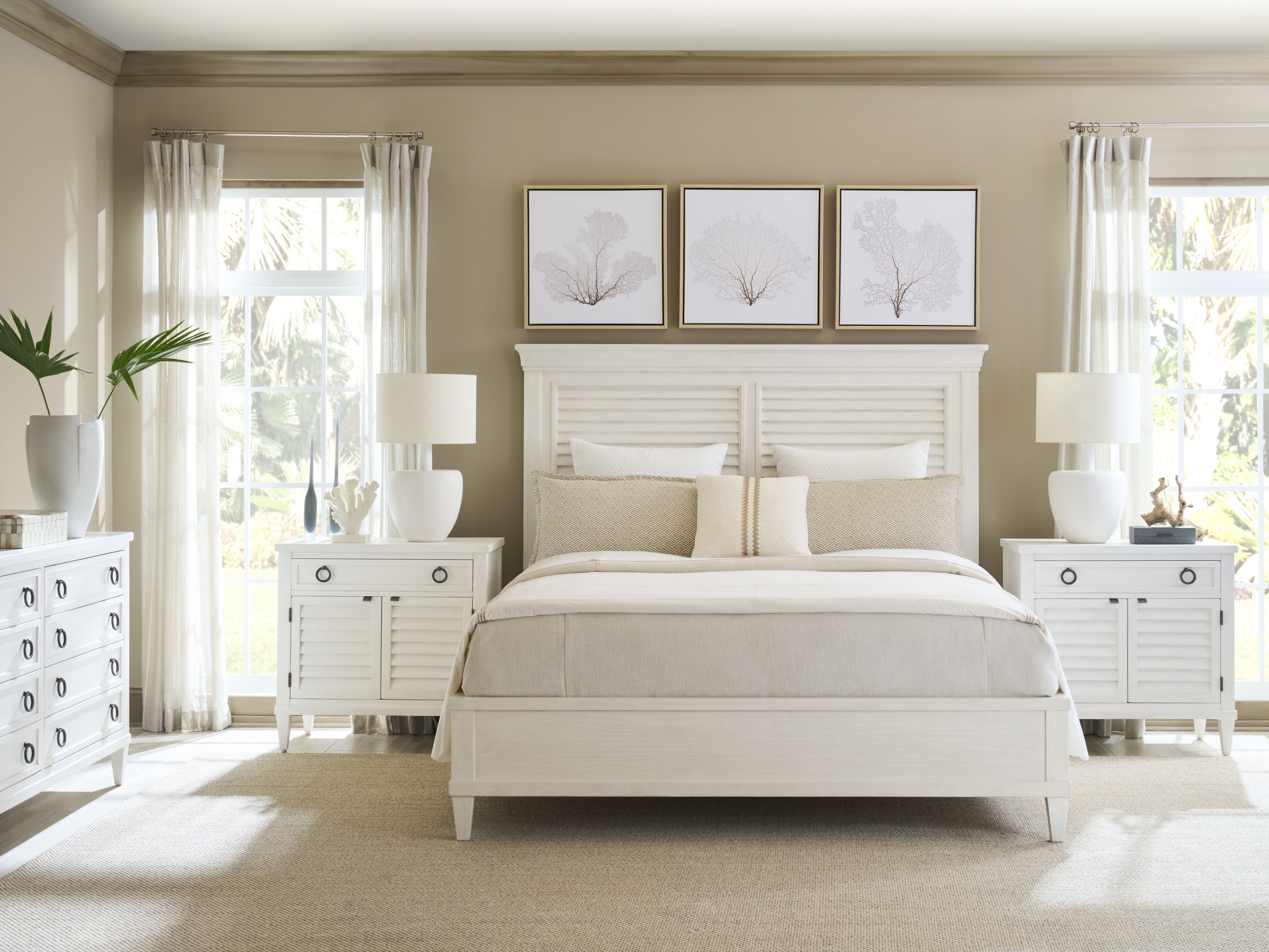 Royal Palm Louvered Bed Queen