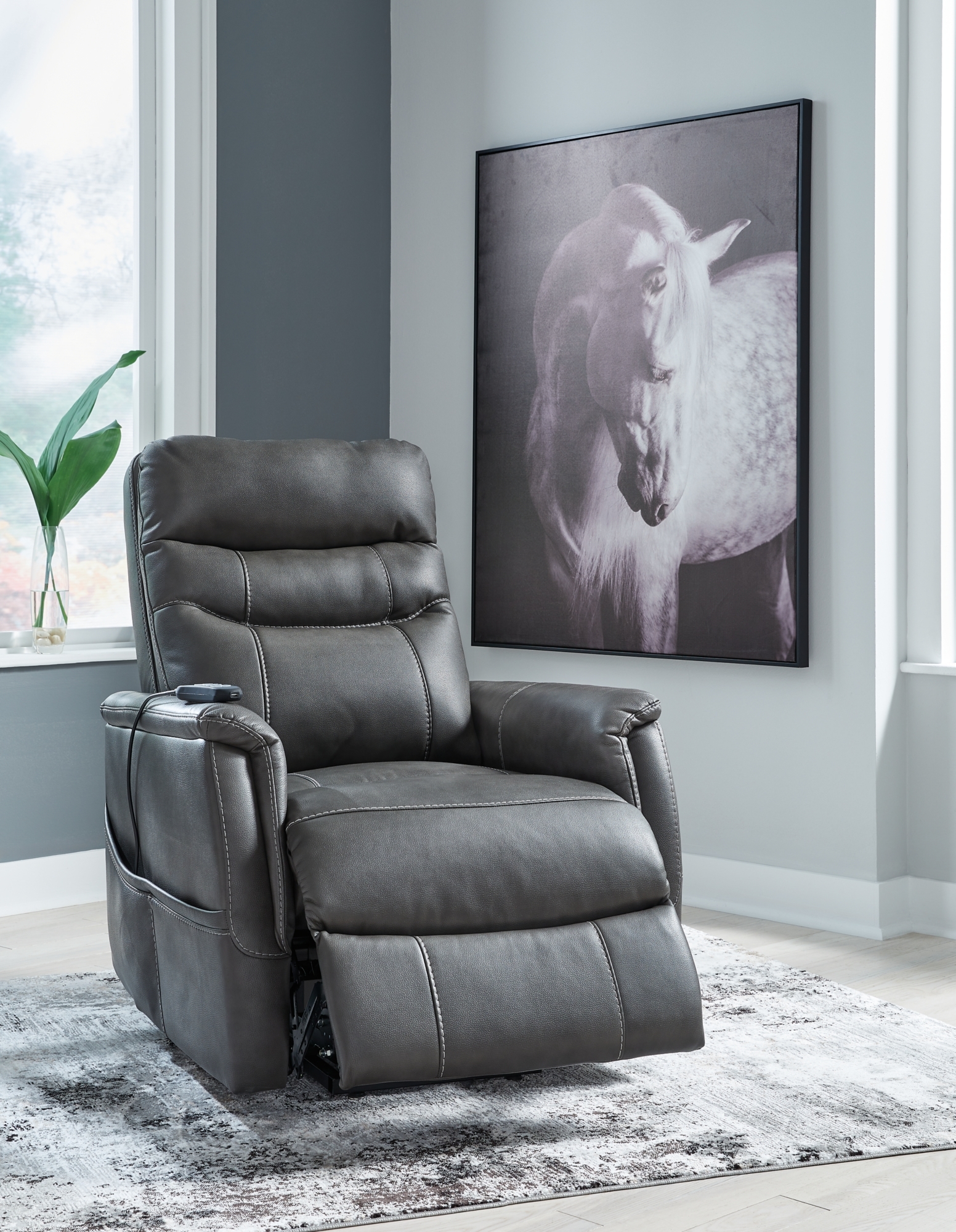 Signature Design by Ashley Strawbill Power Lift Recliner