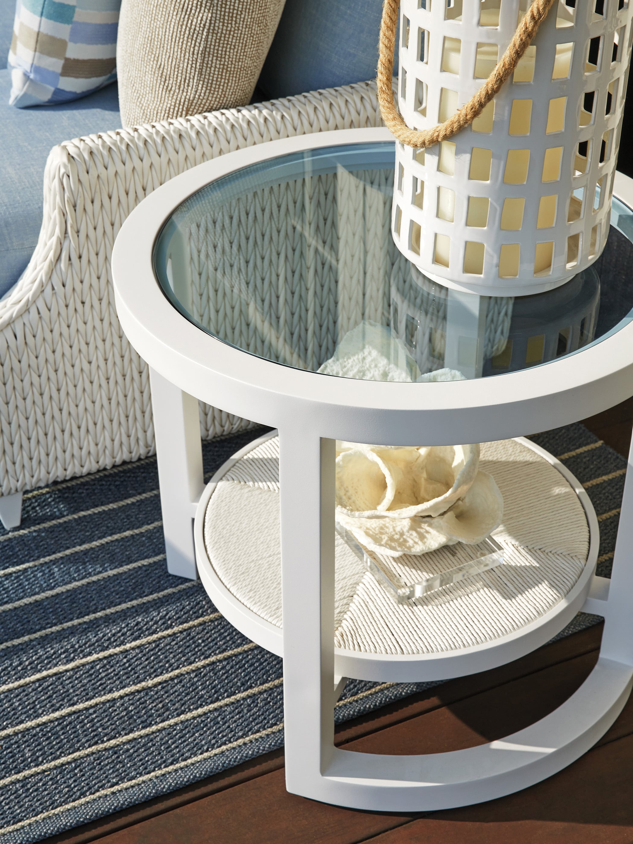 Tommy Bahama Outdoor Living Ocean Breeze Promenade Outdoor Round End Table