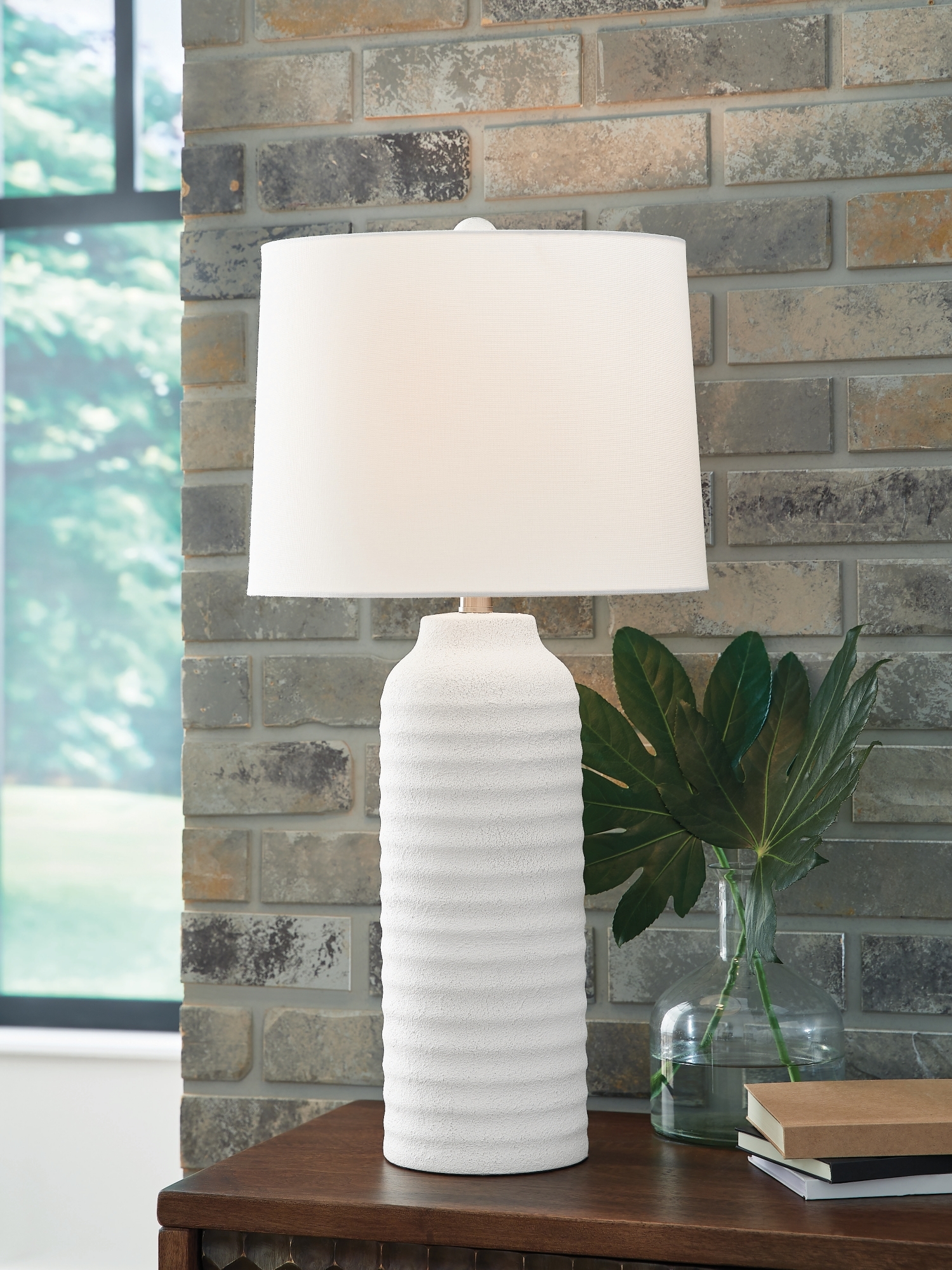 Signature Design by Ashley Vauville Table Lamp (Set Of 2)