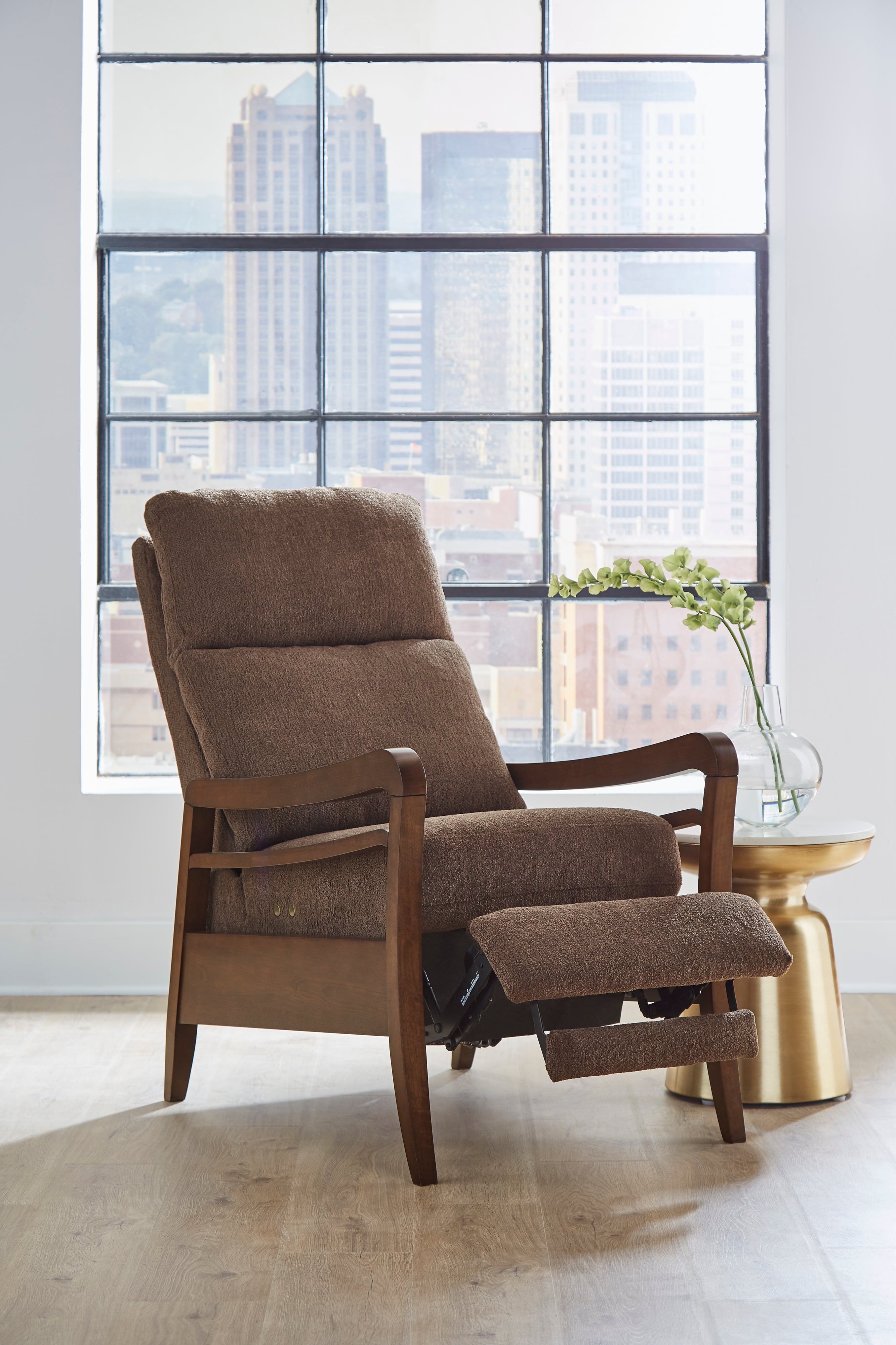 Best Home Furnishings Ryberson High Leg Power Recliner