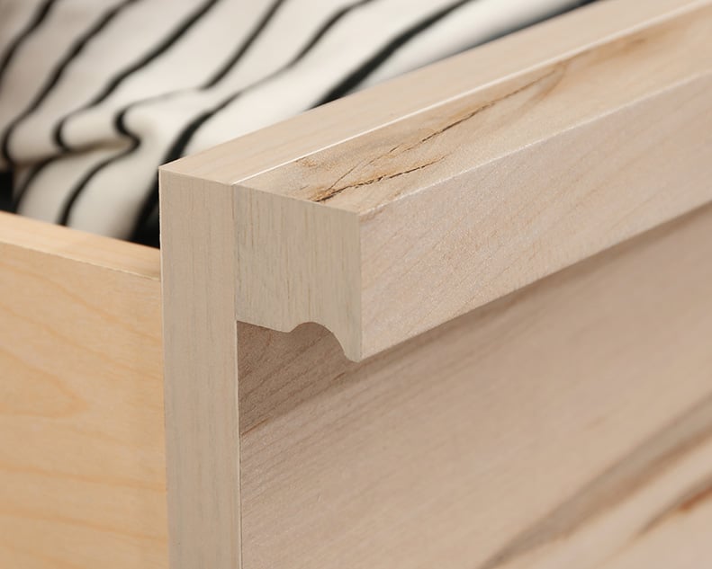 Sauder HARVEY PARK Harvey Park Dresser