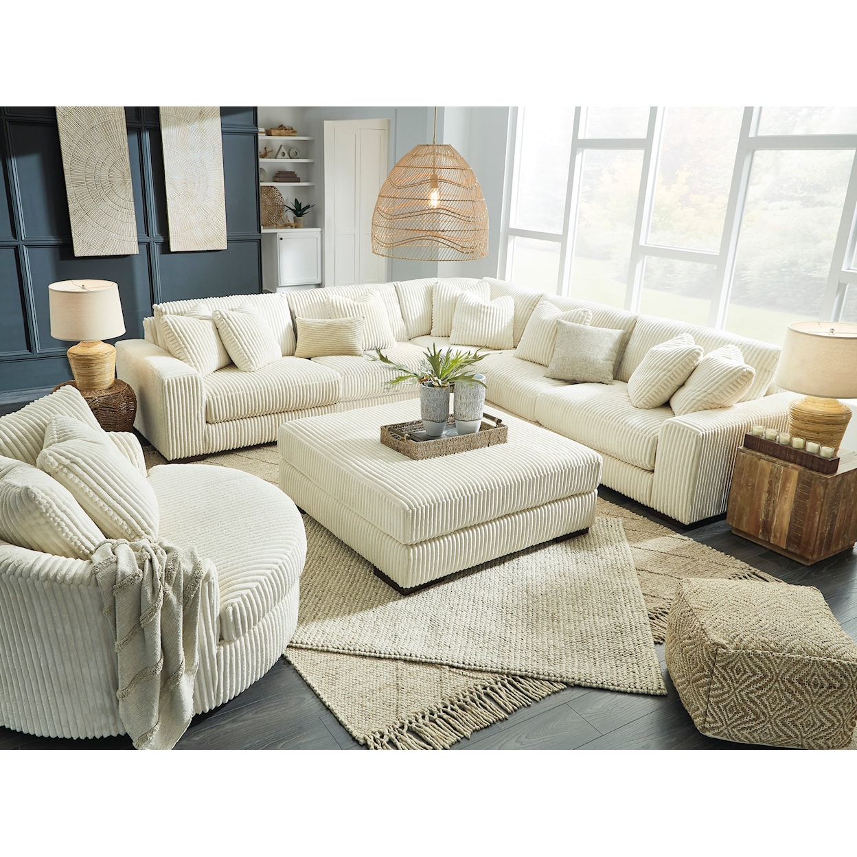 Signature Design by Ashley Furniture Lindyn Living Room Set