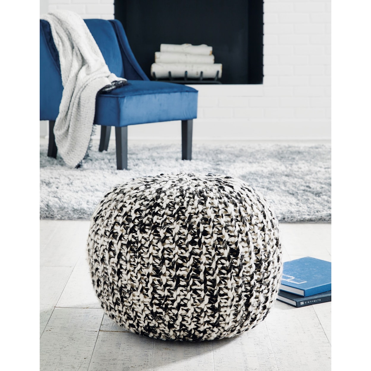 Signature Design by Ashley Poufs Latricia Black/White Pouf