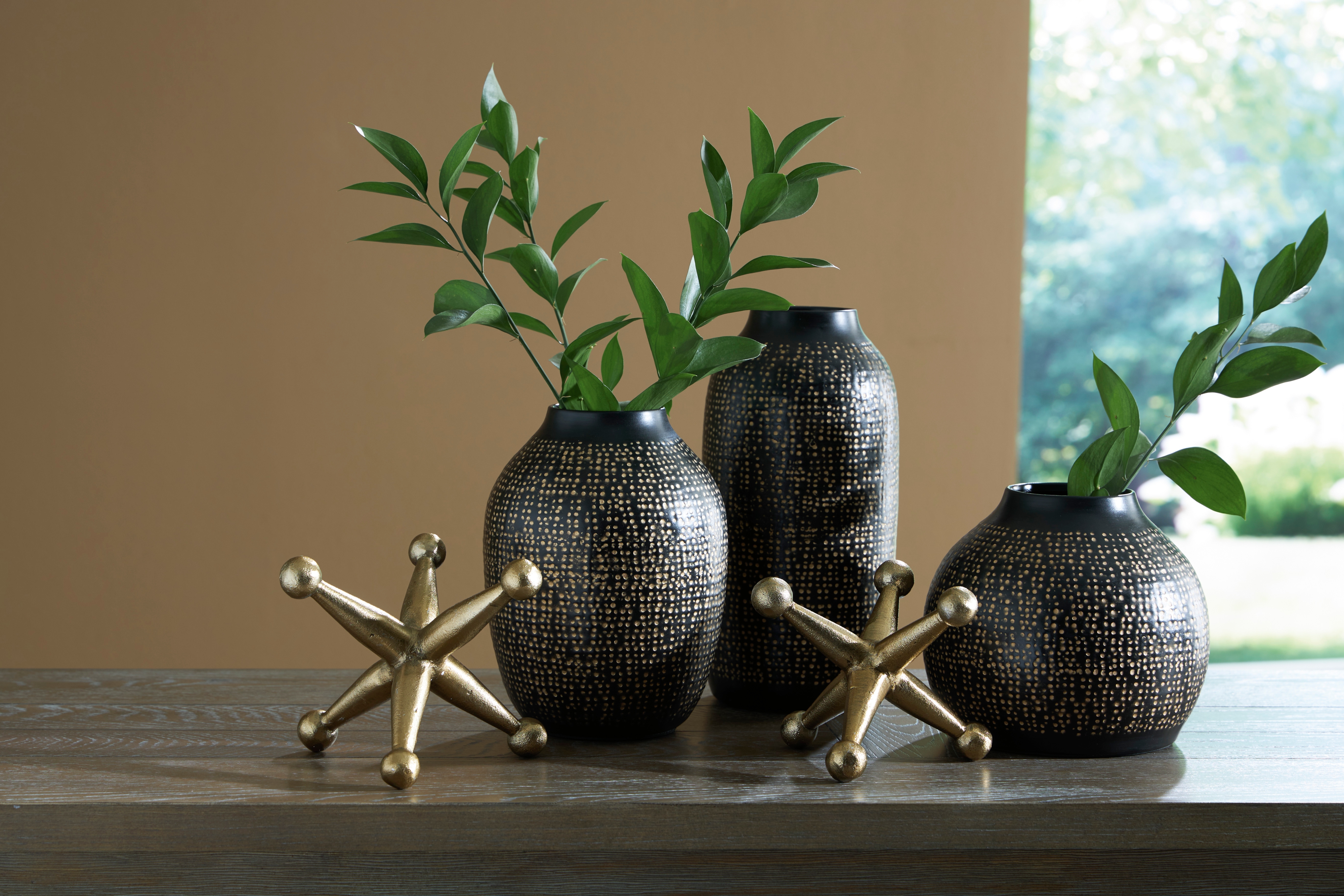 Signature Design by Ashley Vinburn Accessory Set