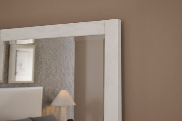 6-Drawer Dresser with Landscape Mirror