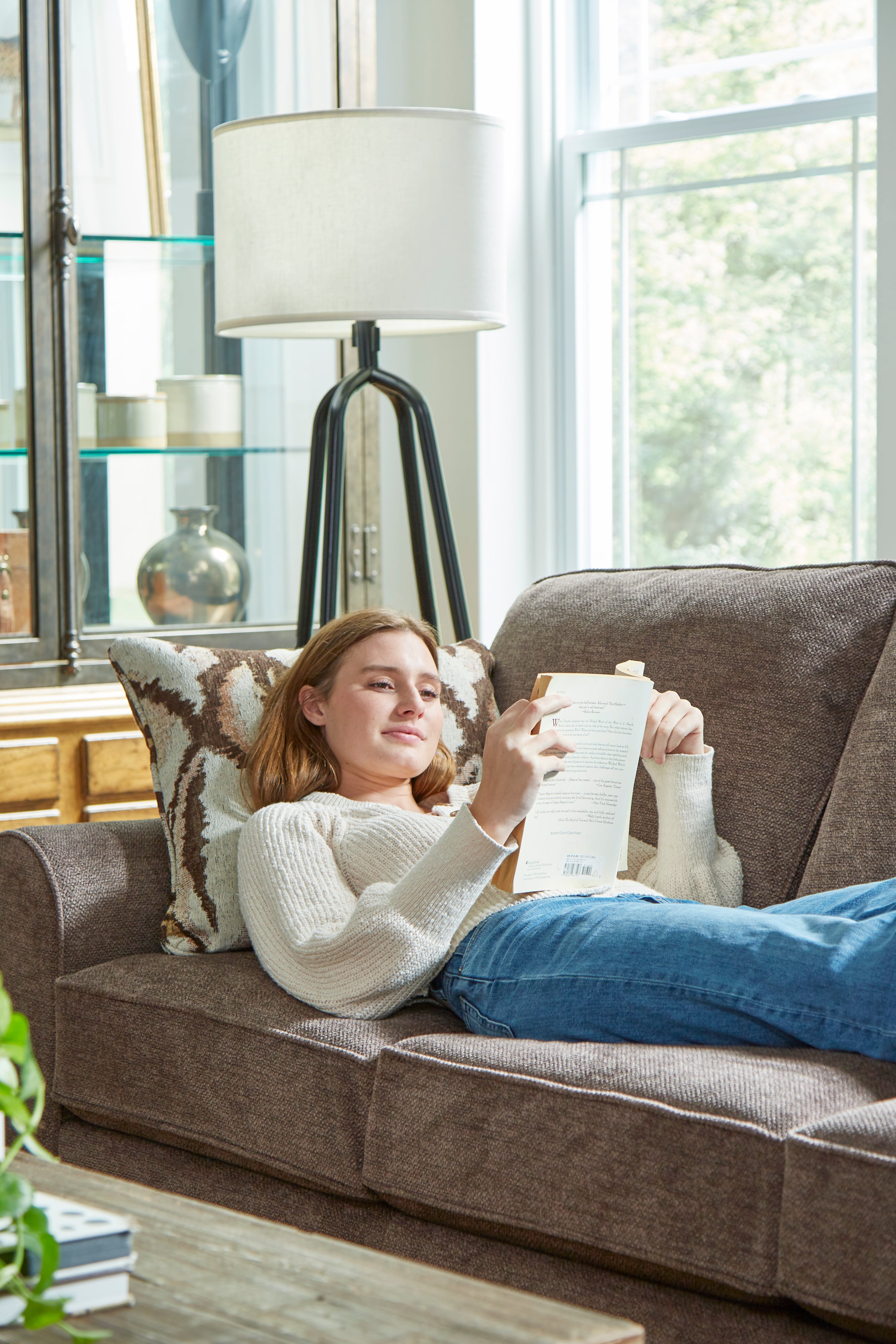 Best Home Furnishings Hanway Sofa