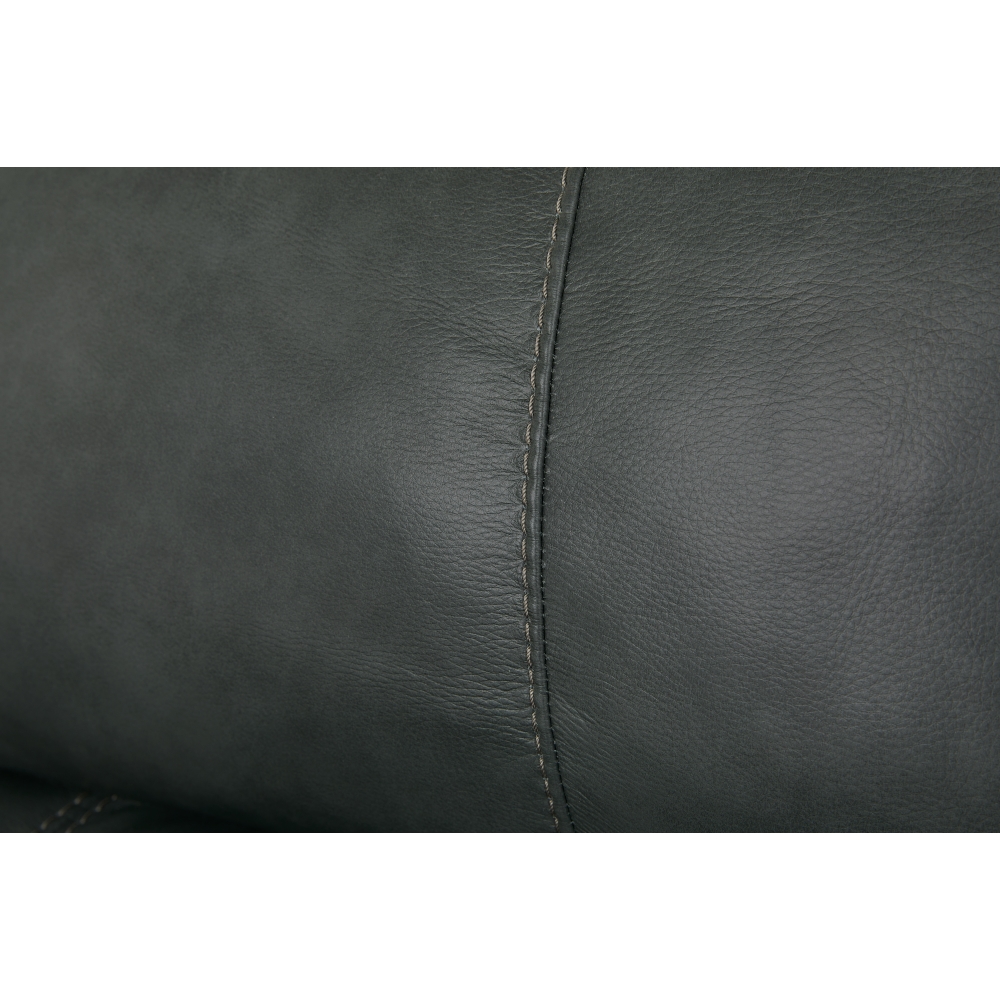 La-Z-Boy Maddox Reclining 2-Seat Sofa