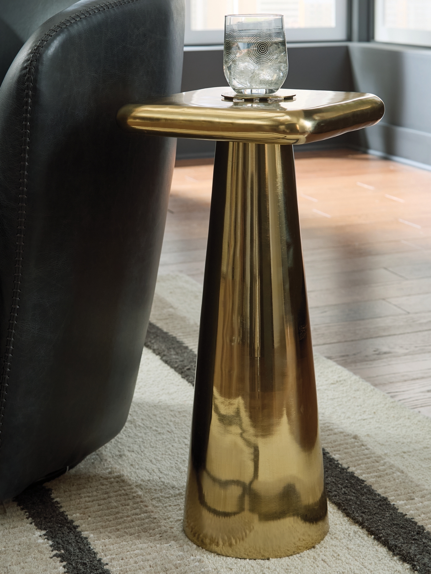 Accent Table