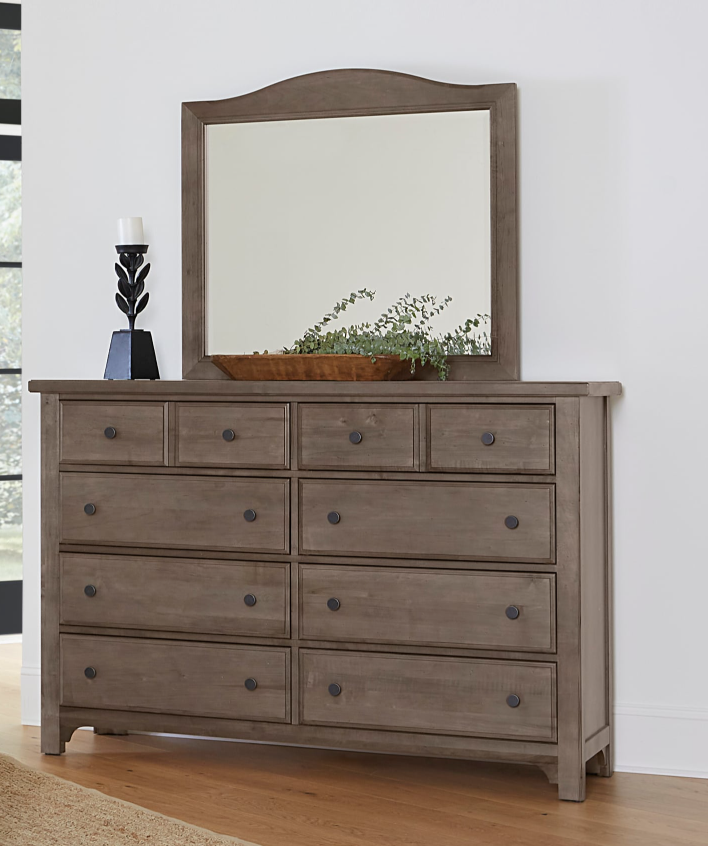 Vaughan-Bassett Cool Farmhouse 4-Piece King Panel Bedroom Set