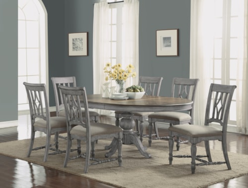 Relaxed Vintage Table and Chair Set with Pedestal Table